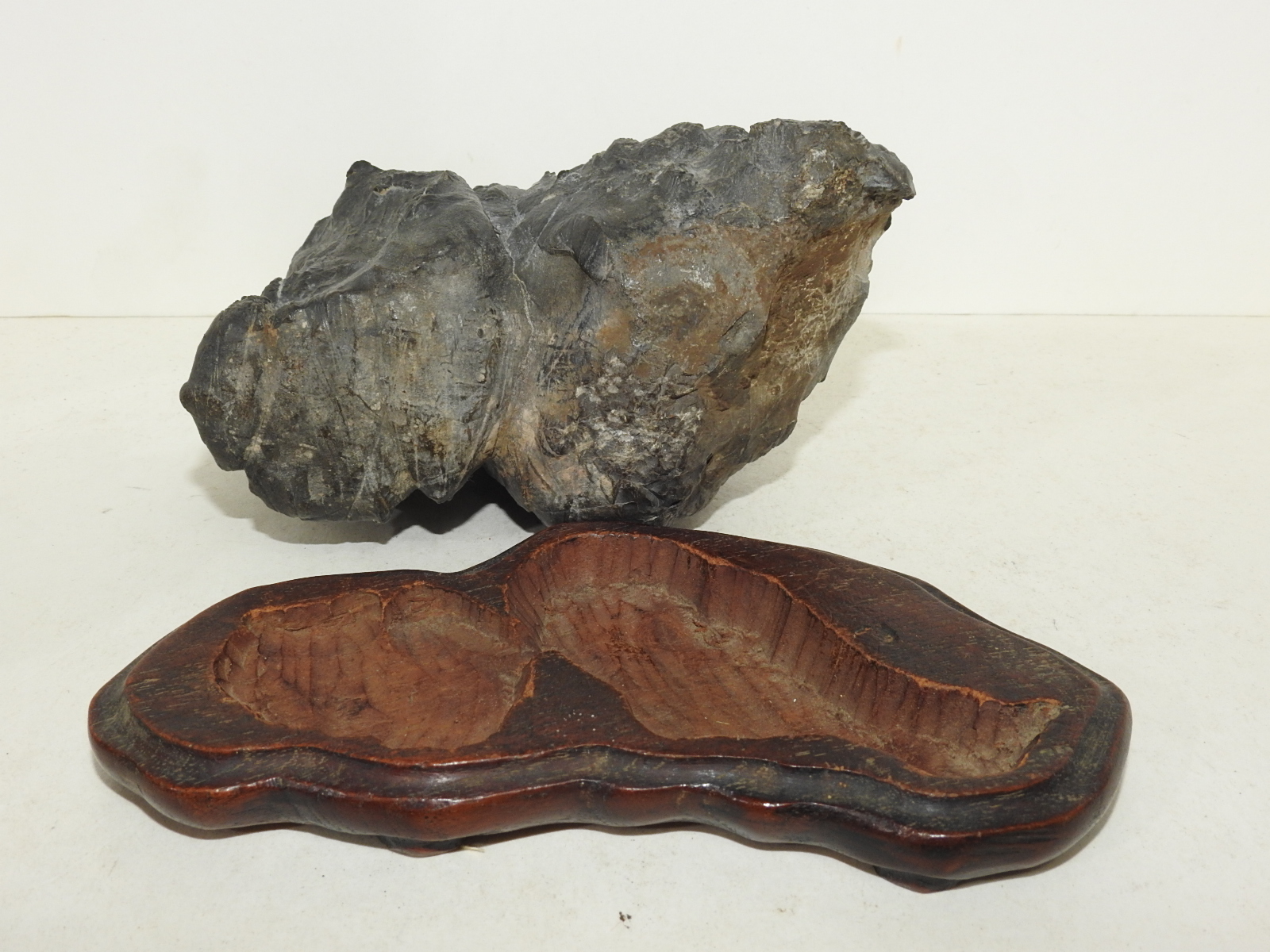 산모양 용석 수석