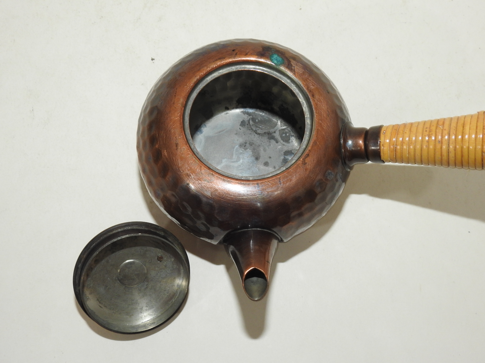 순동으로된 동다관