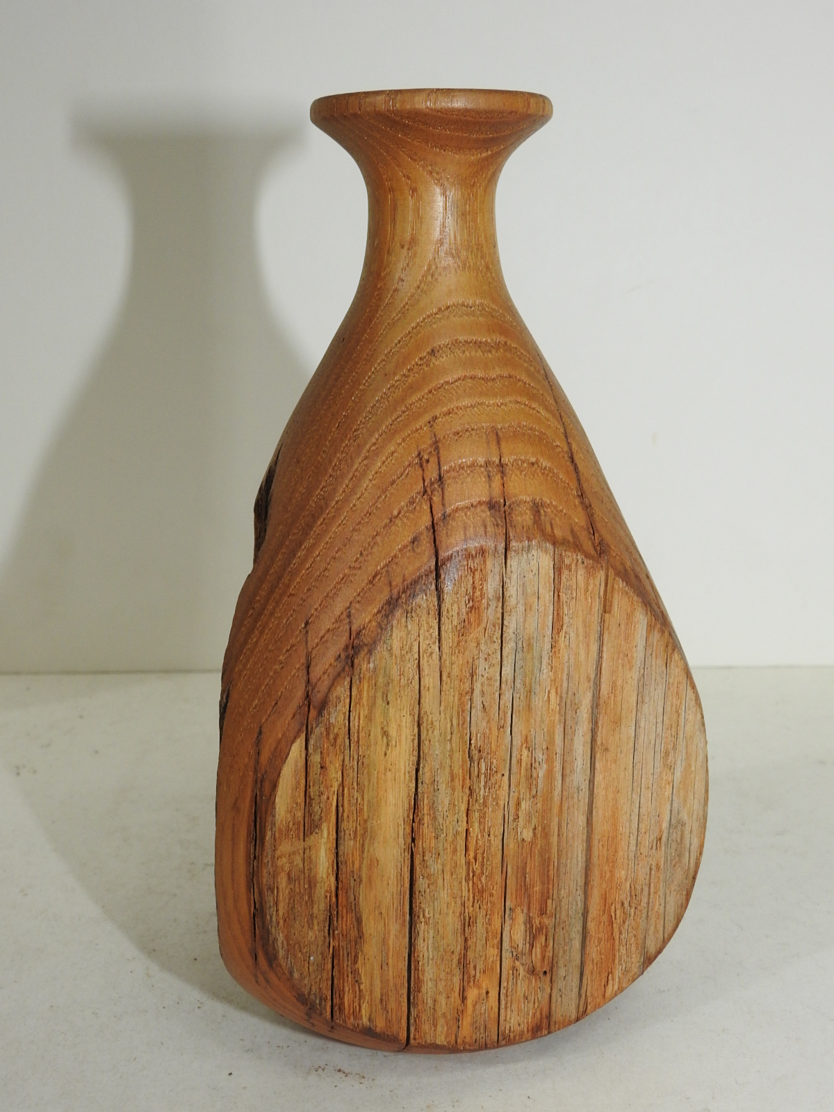 원목나무로된 주병