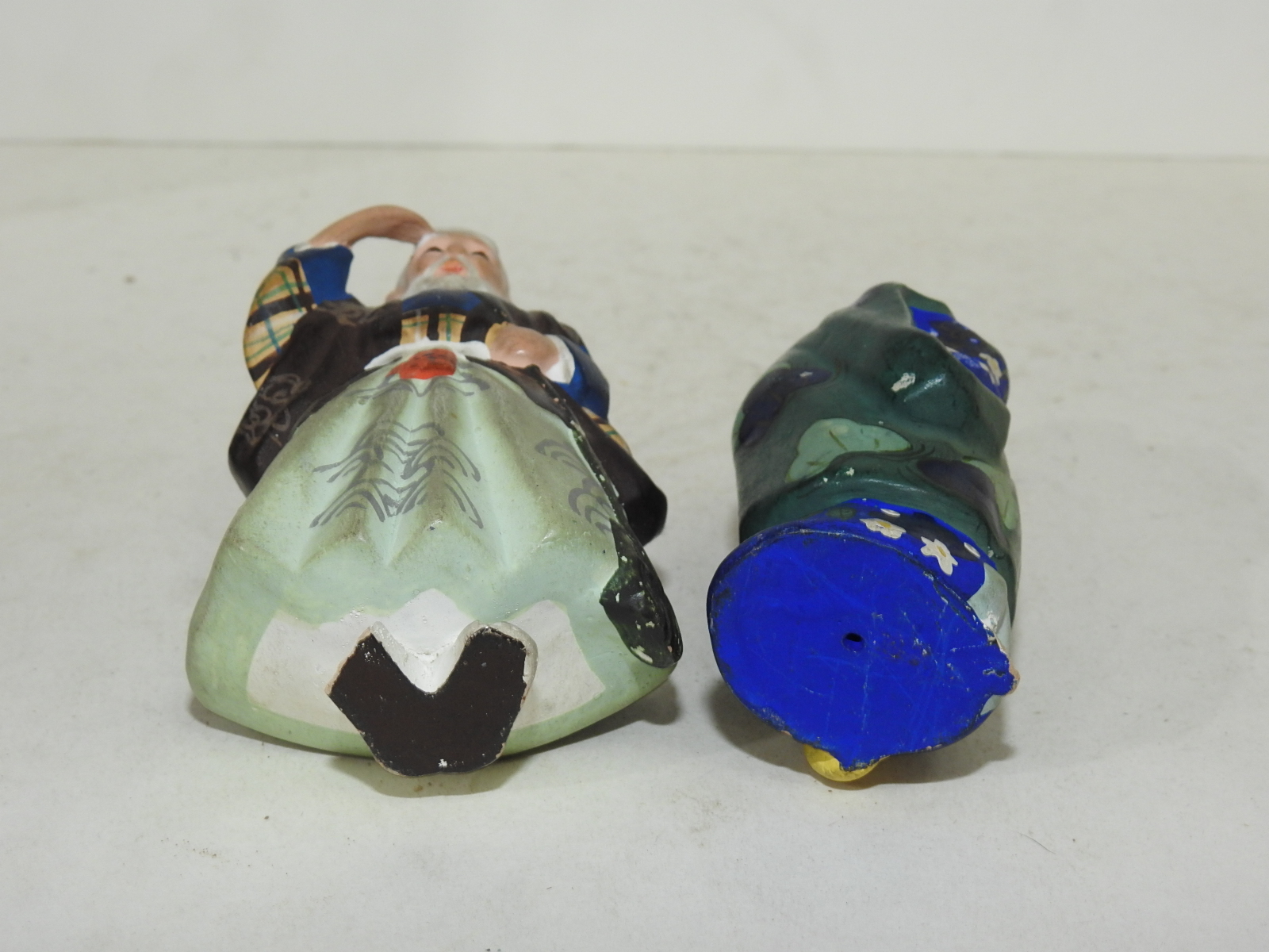 청자 도자기 인형 2점
