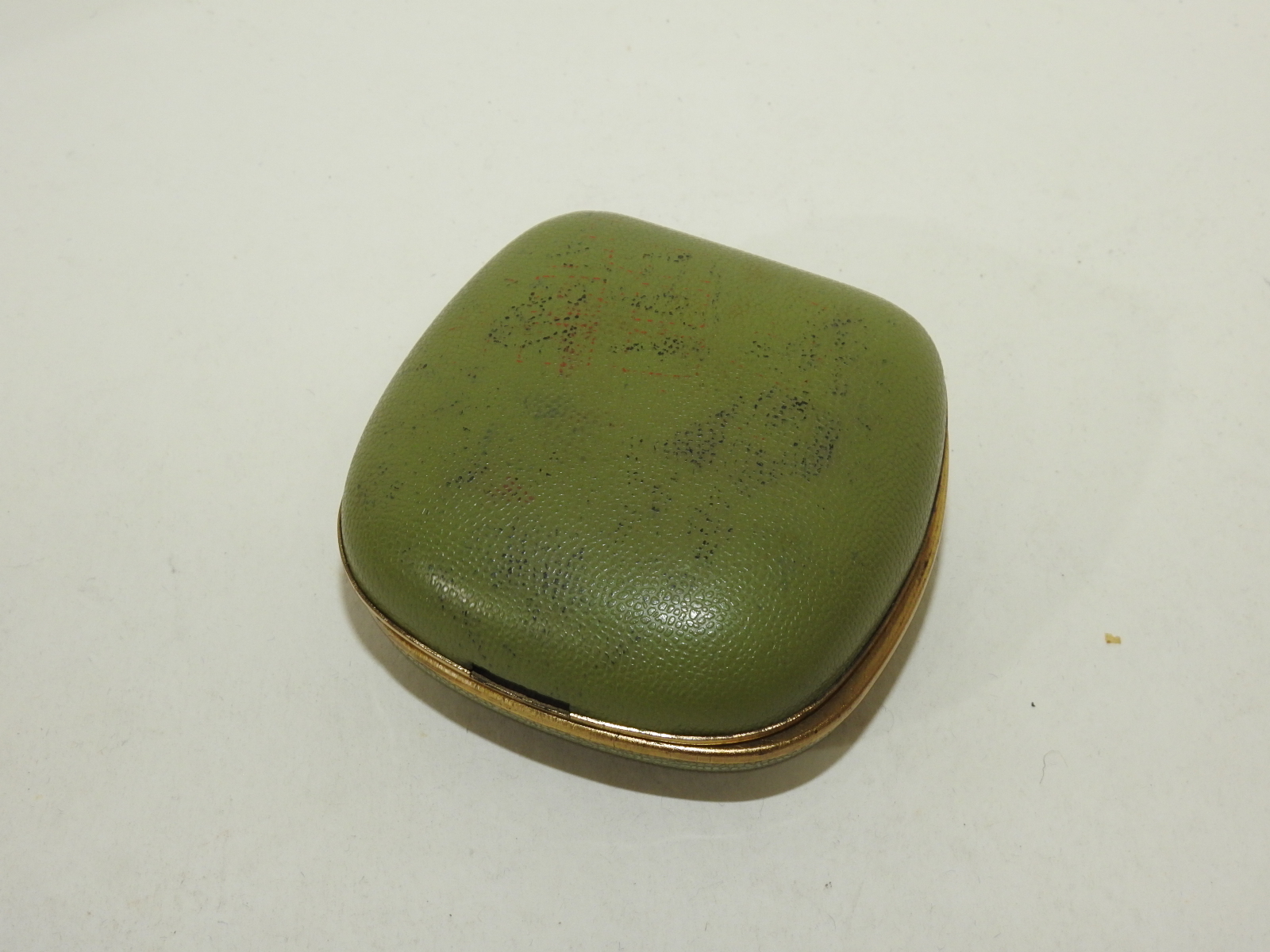 연대가좋은 오래된 휴대용시계