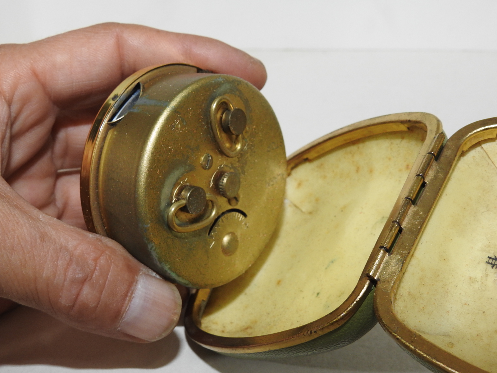 연대가좋은 오래된 휴대용시계