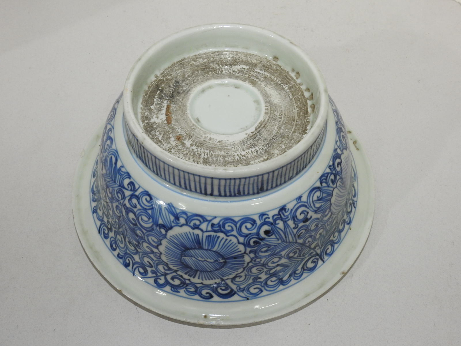 100년이상된 고이마리 청화백자화문 대완