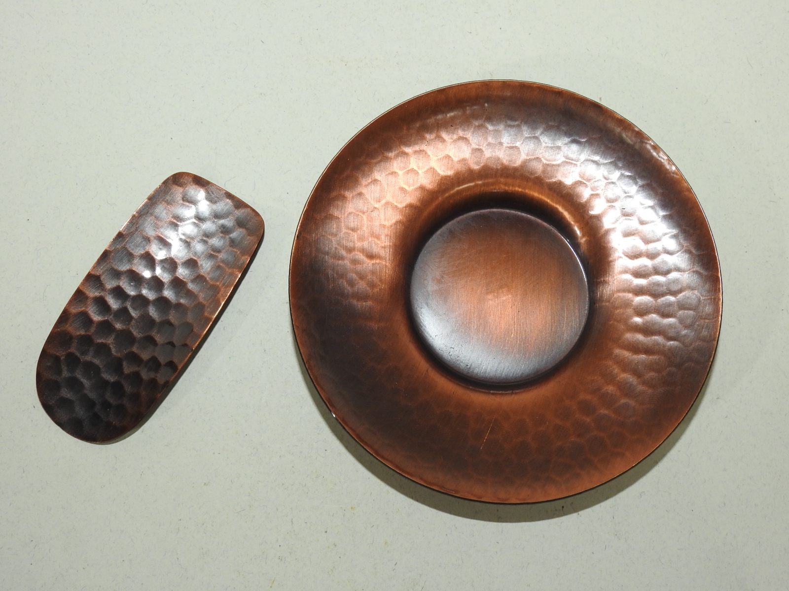 순동으로된 차탁과 다관셋트