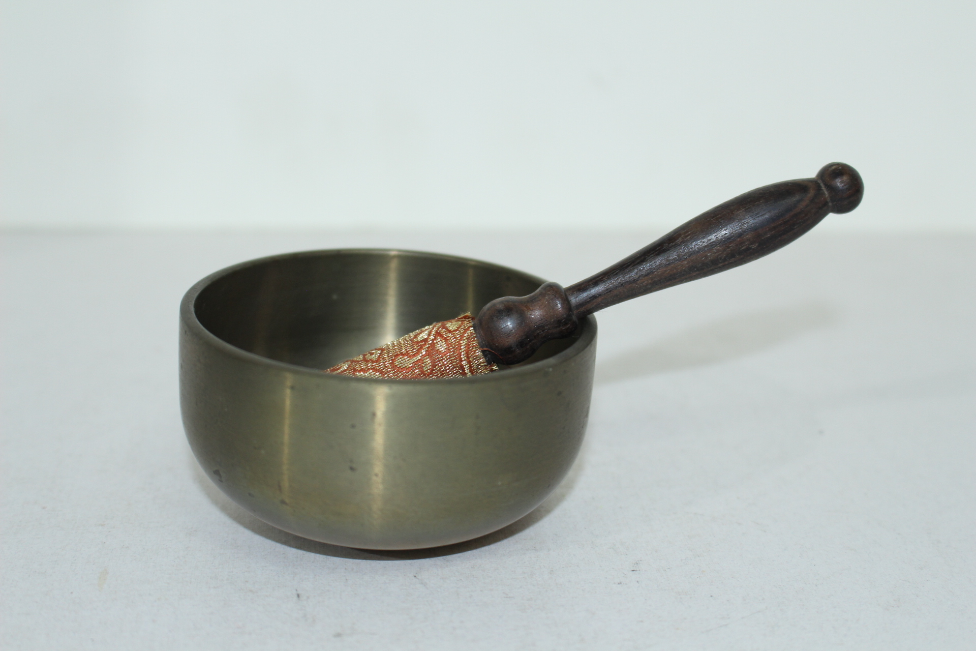 소리가 맑은 청동으로된 좌종