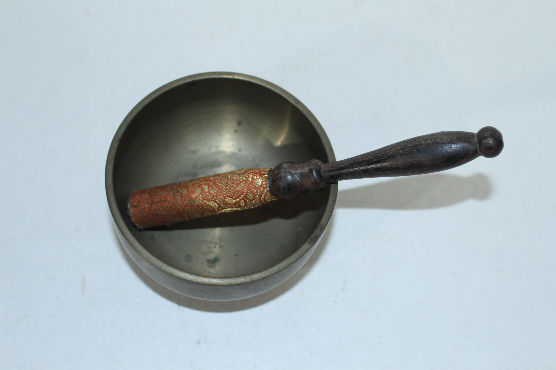 소리가 맑은 청동으로된 좌종