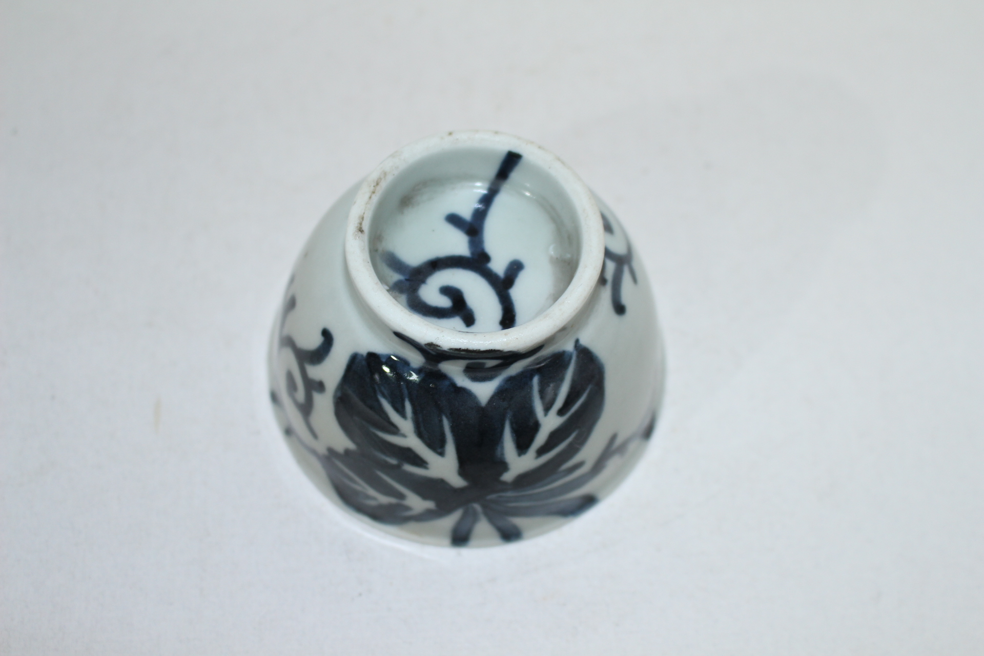 연대가좋은 청화백자화문 잔