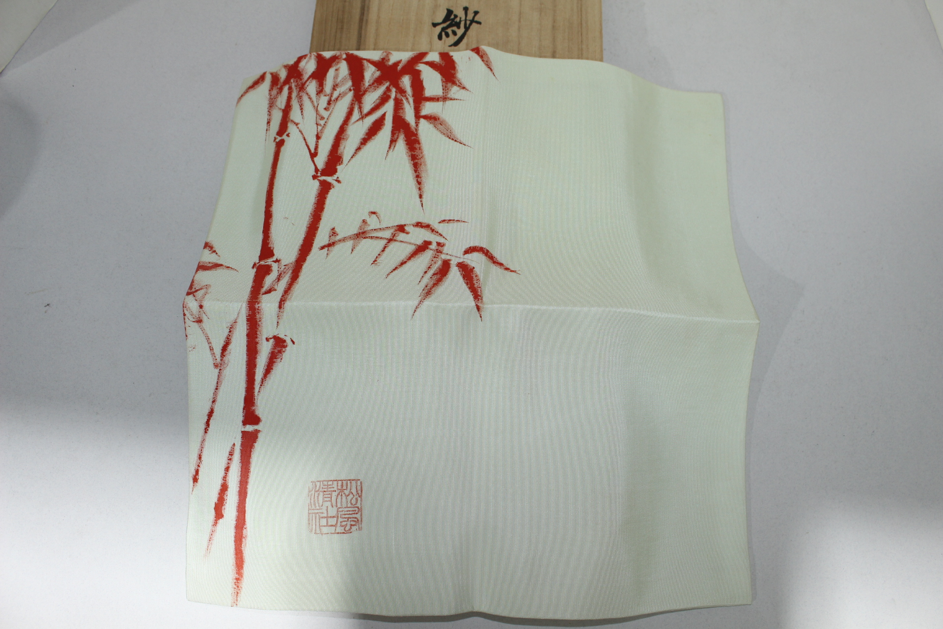 오동나무상자에 다포