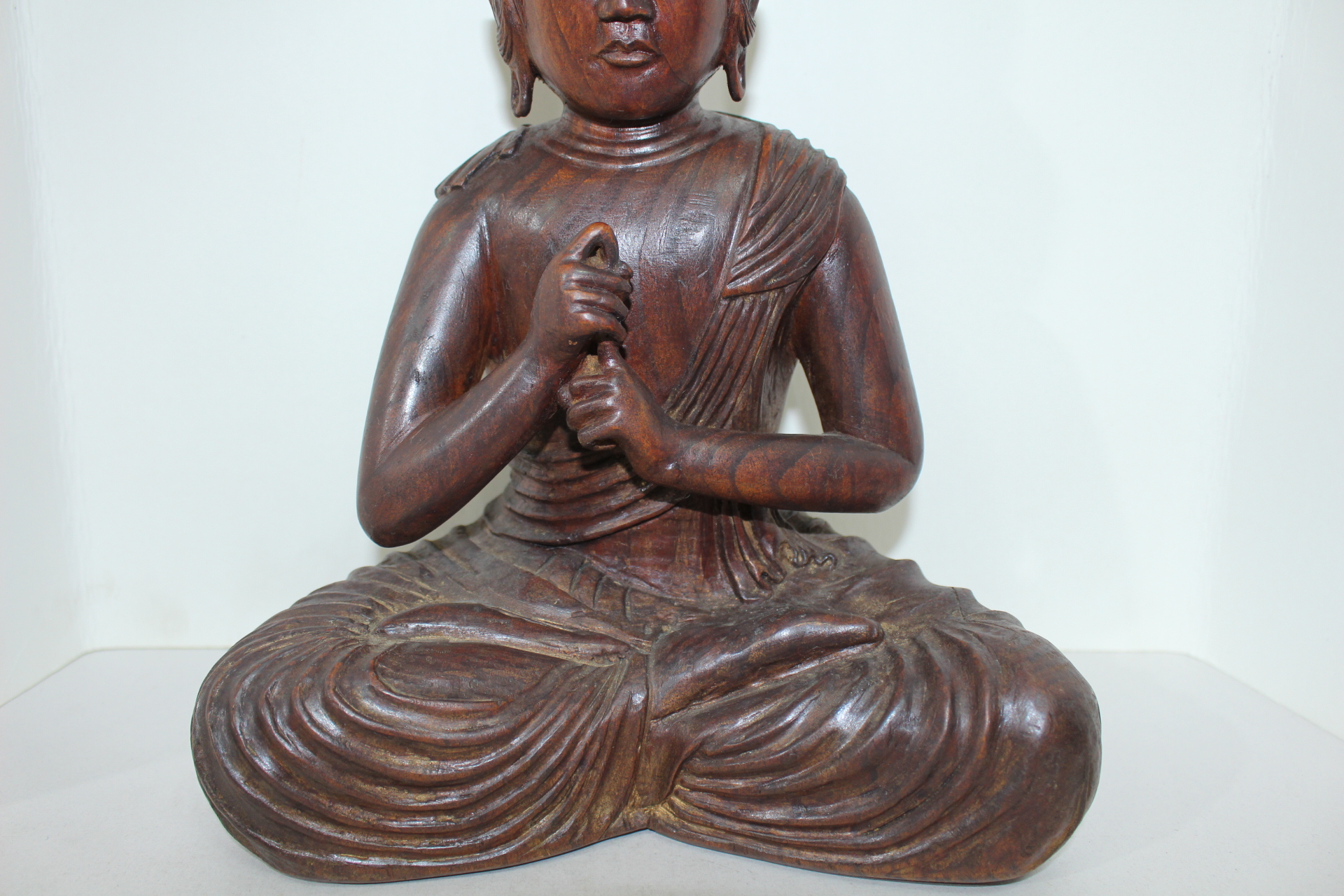 연대가좋은 원목나무로된 부처님 좌불상