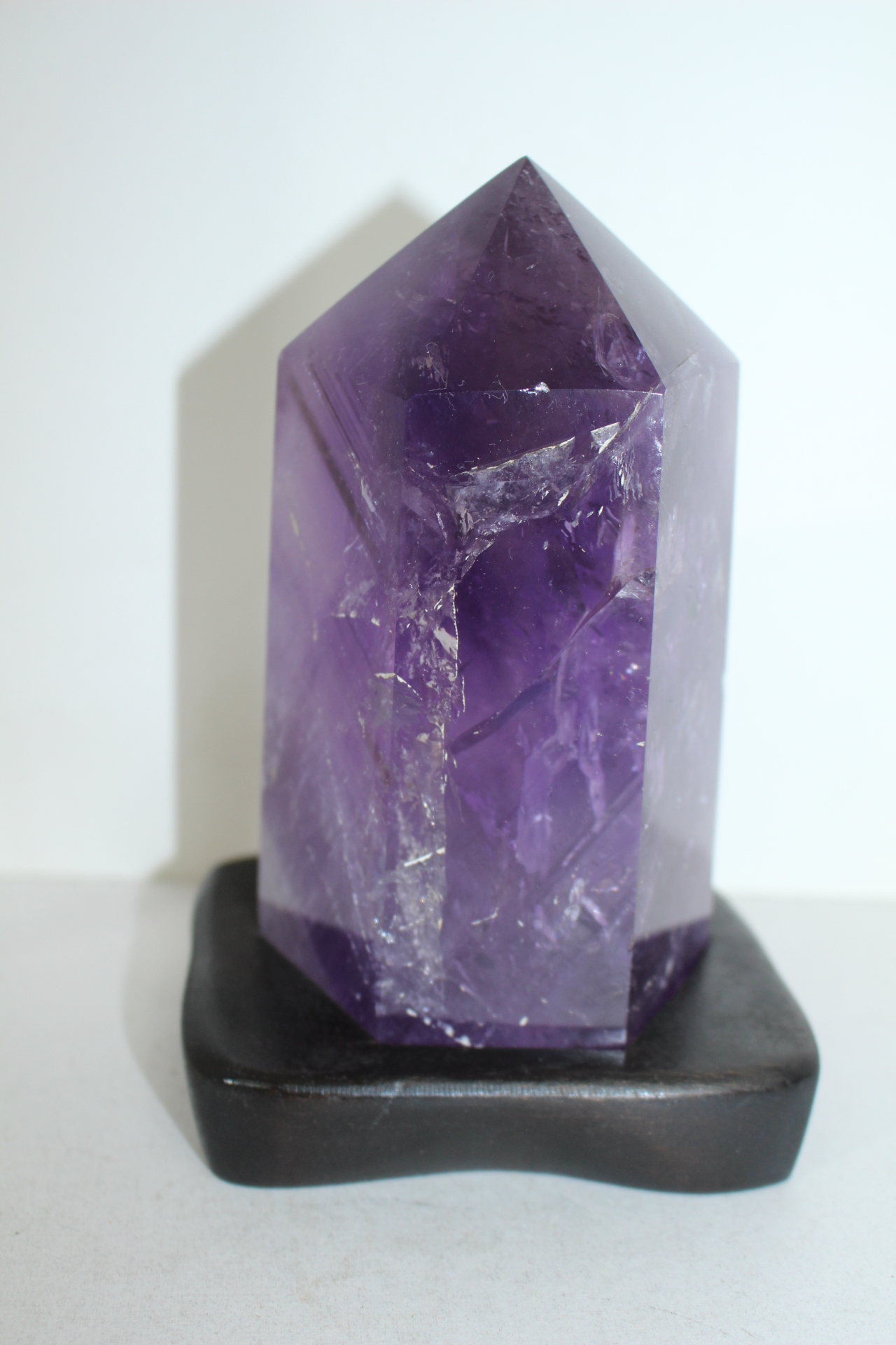 자수정 원석 조각품