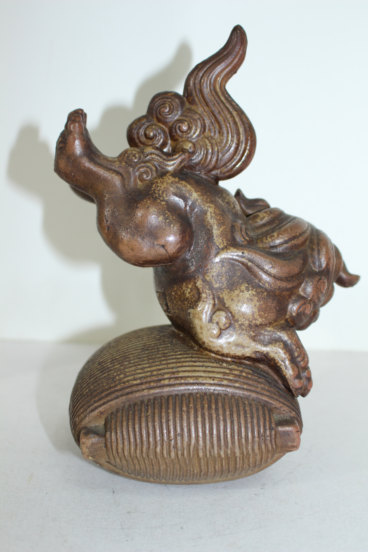 연대좋은 시가라끼(信樂) 청자 해태 조각상