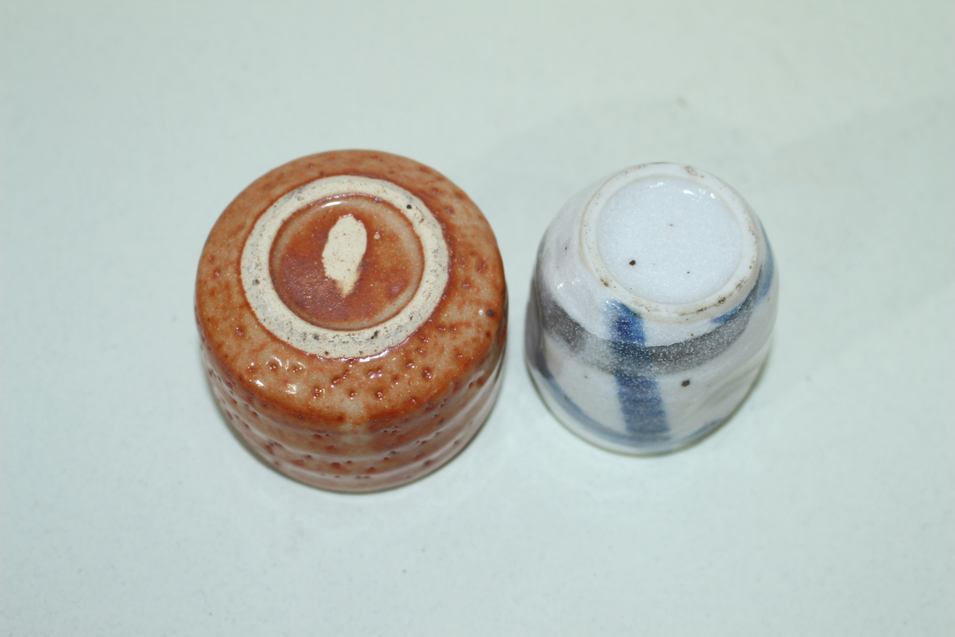 청자 및 청화백자 잔 2점