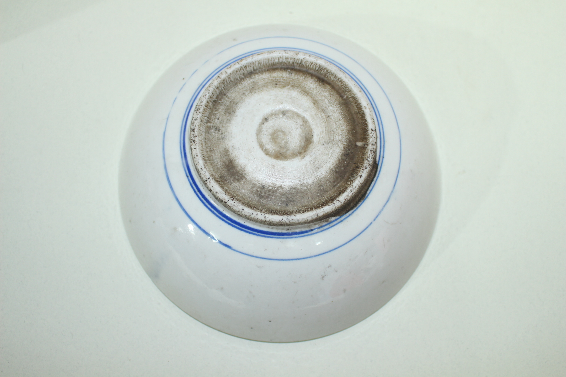 연대가좋은 청화백자 화문 대완