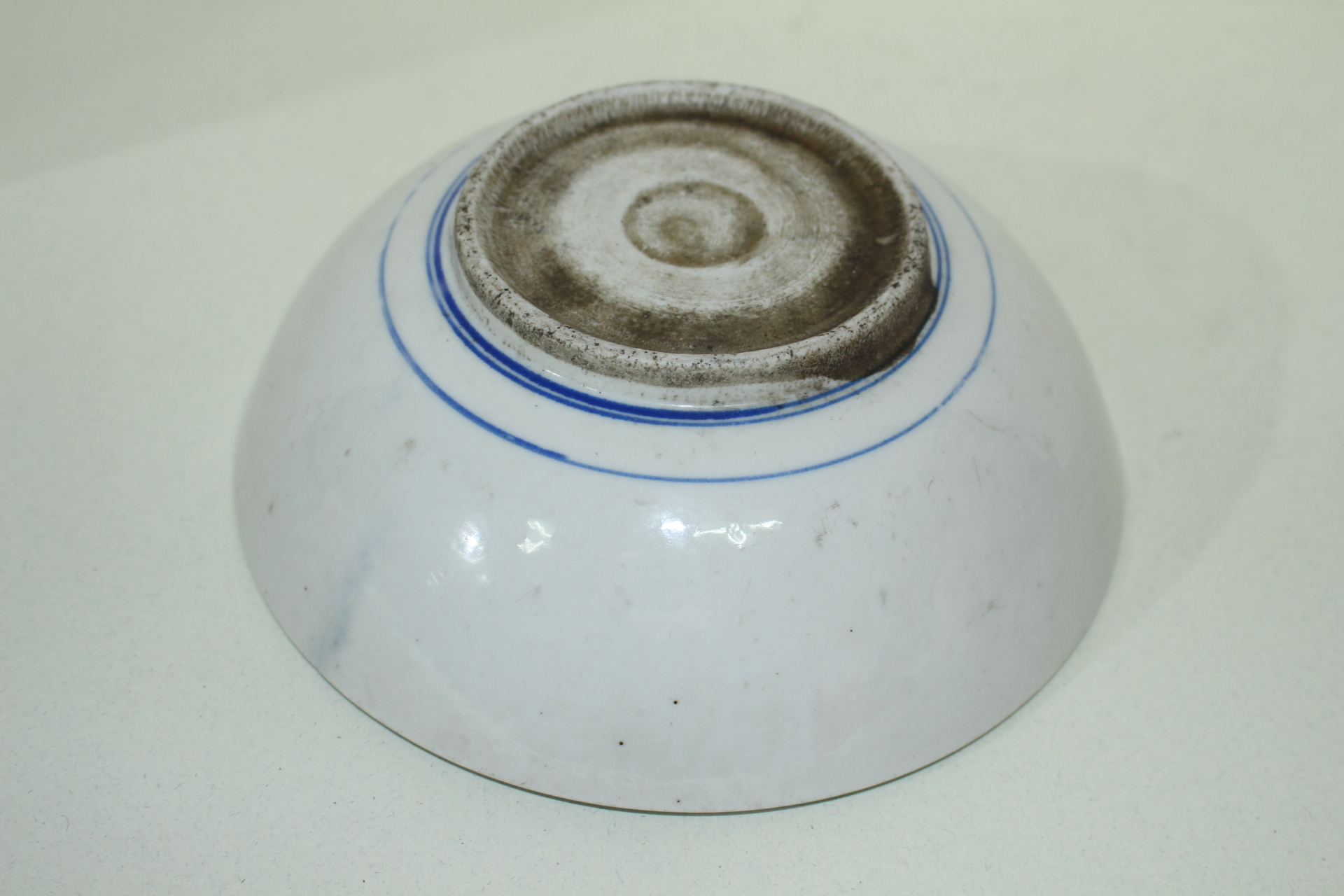 연대가좋은 청화백자 화문 대완