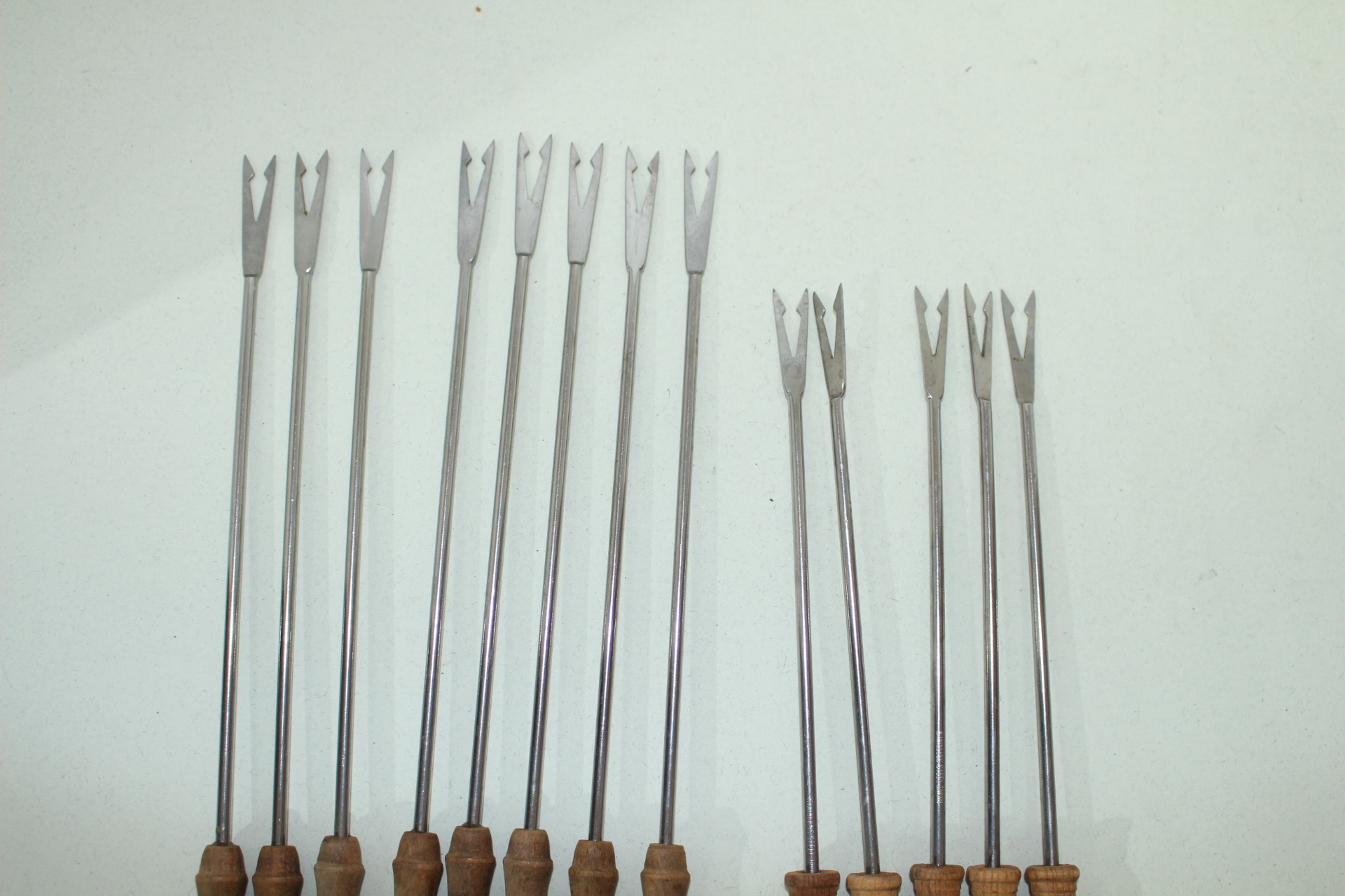 나무손잡이에 무쇠로된 미사용 바베큐포크 14점
