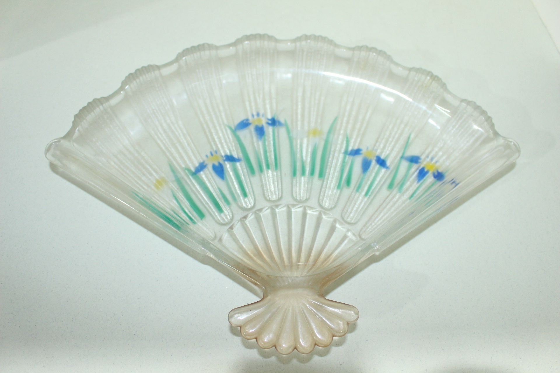 근대사 연대가좋은 유리에 화문부채모양 대완