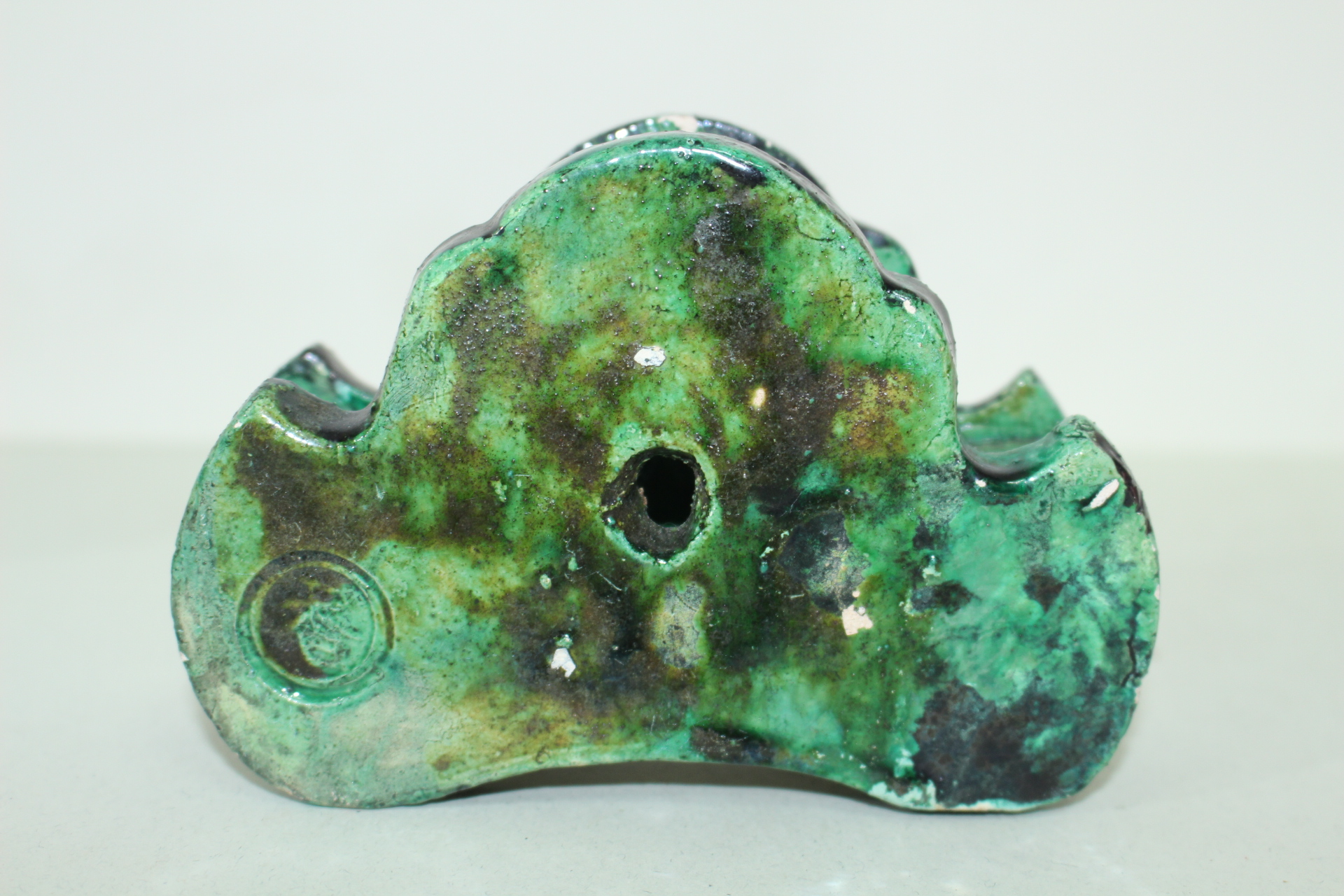 라꾸청자 양각귀면 차도구 작품