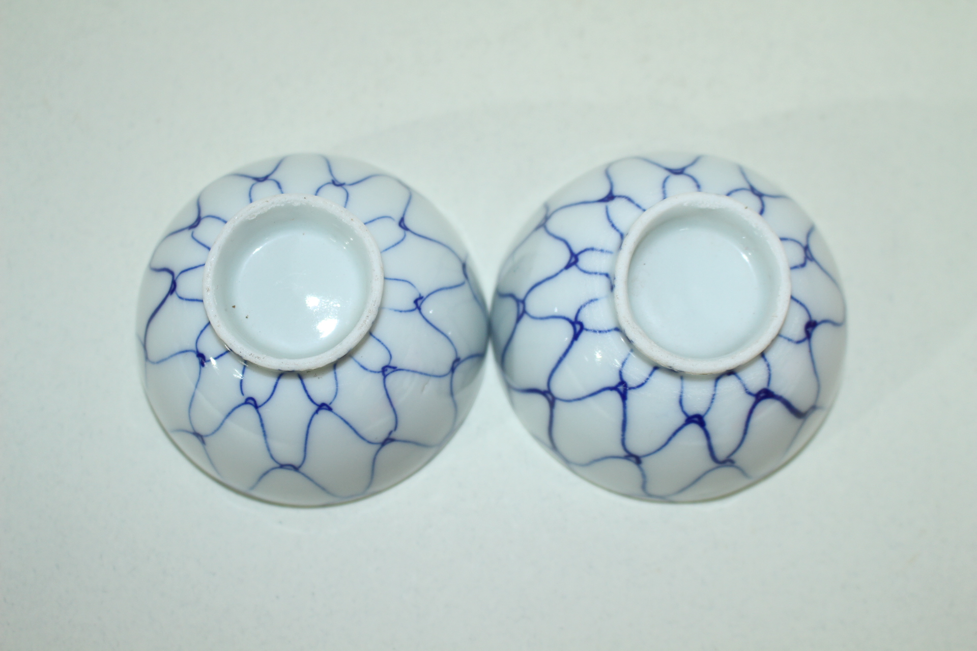 연대가좋은 청화백자 그물문 잔2점