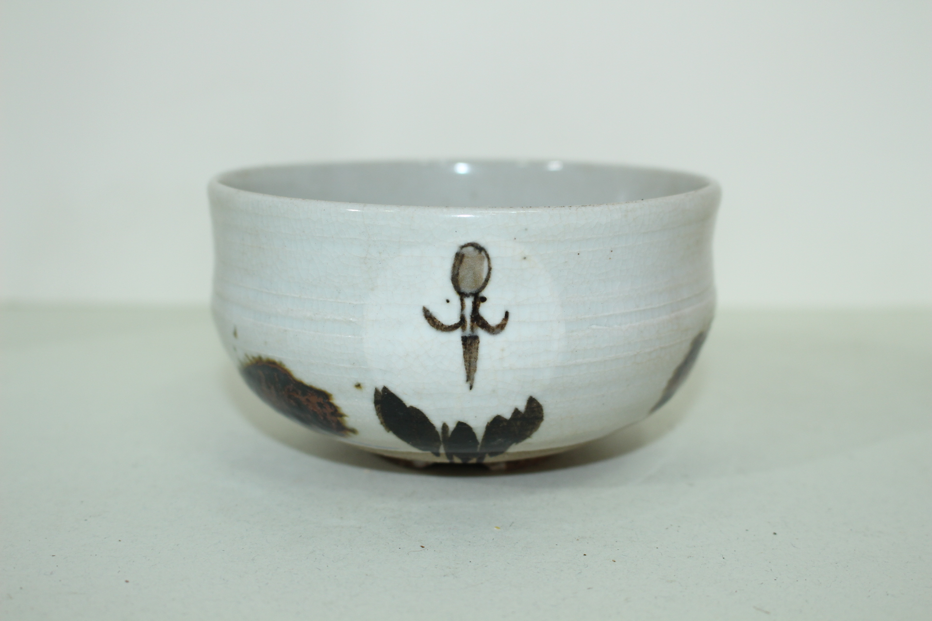 연대가좋은 청자 철화추상문 말찻잔