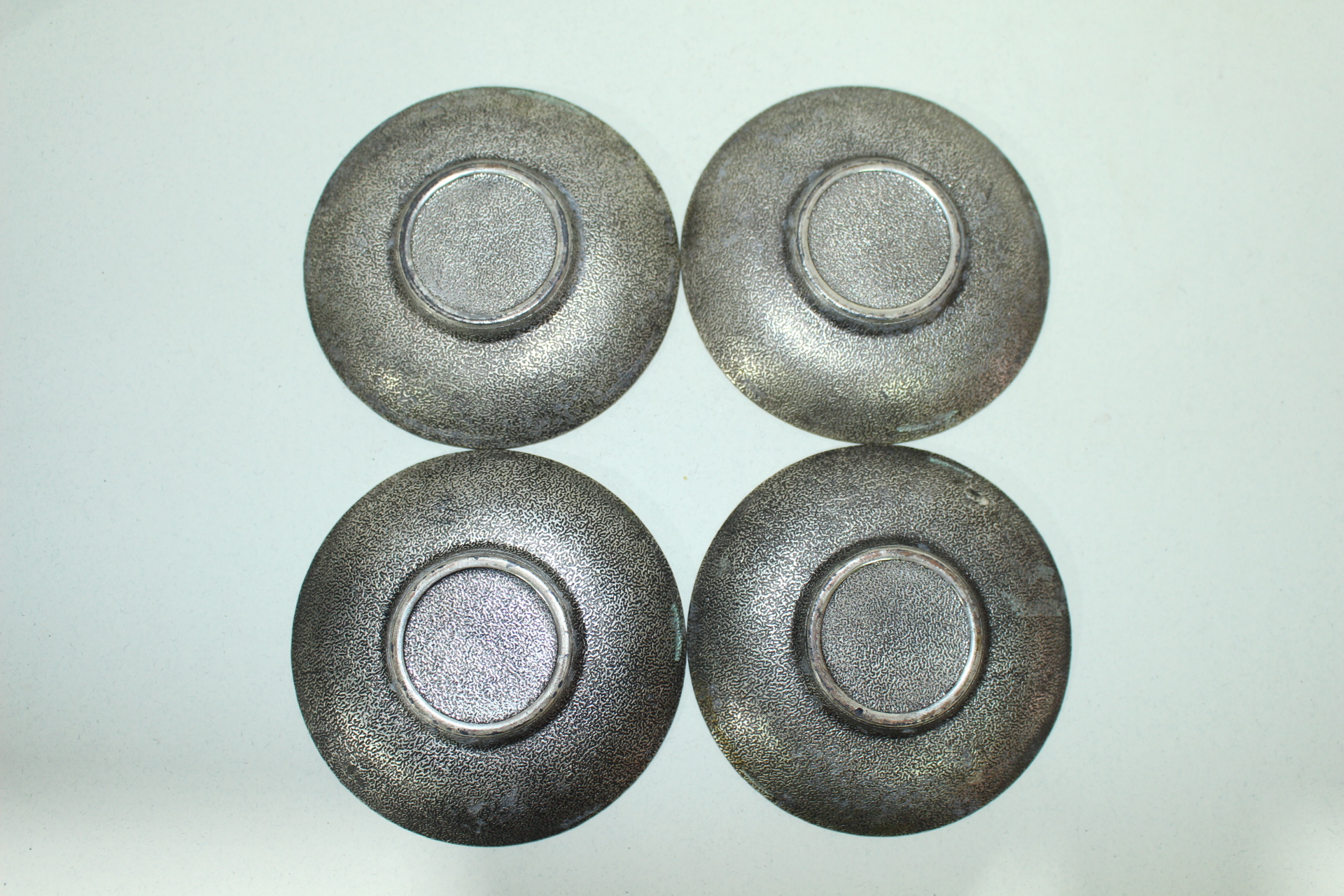 연대가좋은 주석으로된 차탁 4점