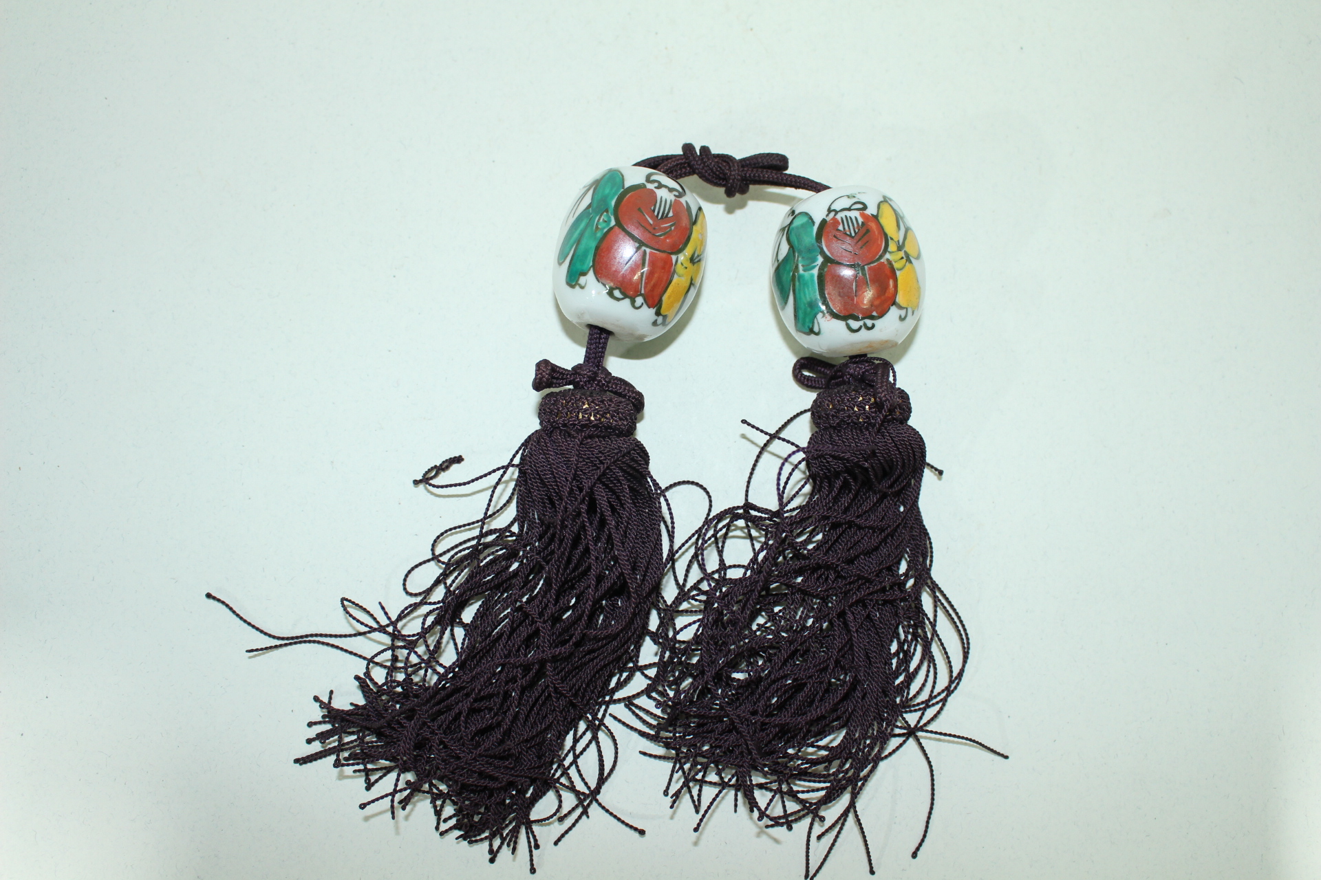 연대가좋은 이마리 청화백자 도인문 추(풍진) 1쌍