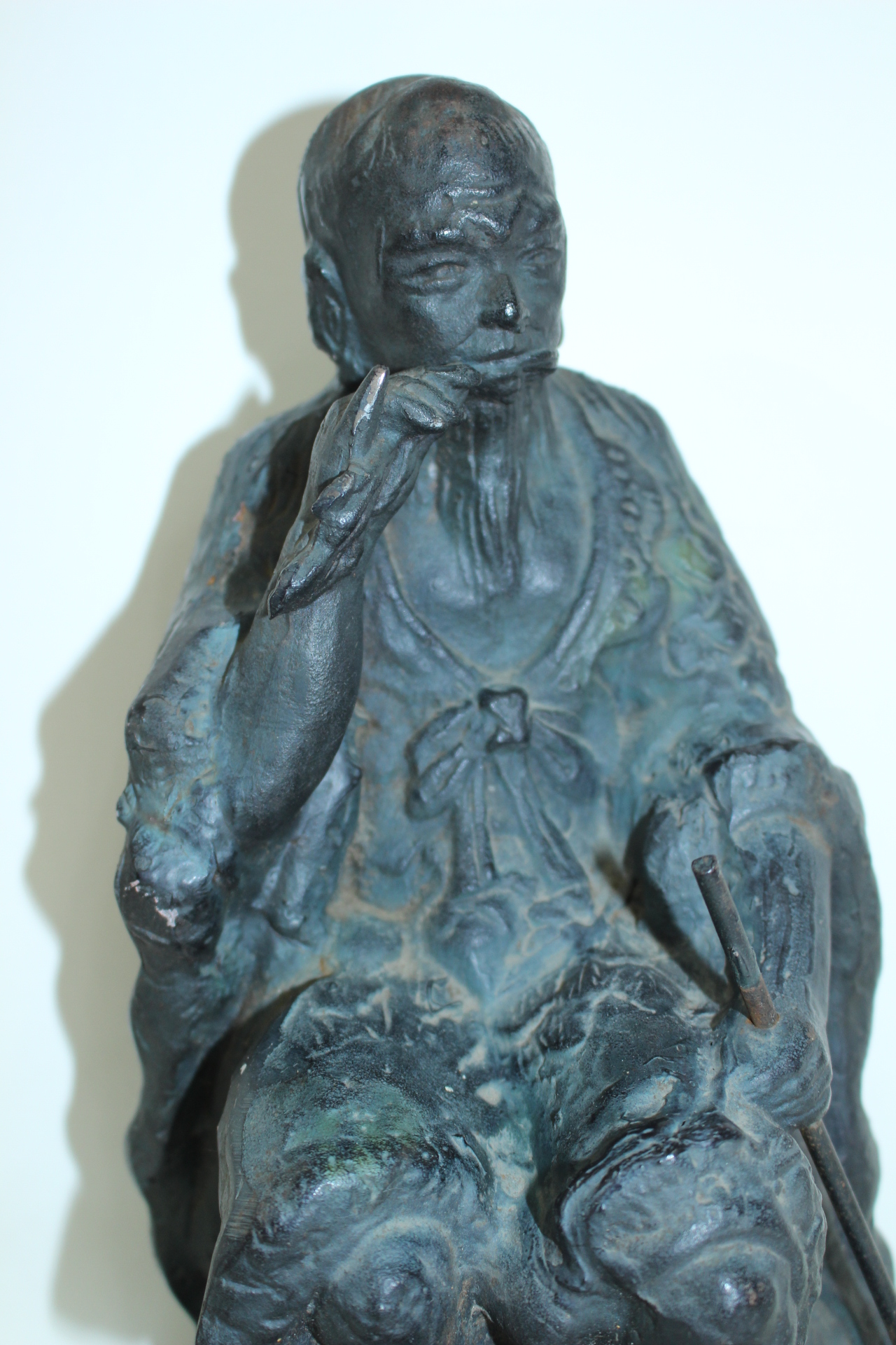 묵직한 무쇠로된 신농상(神農像) 조각상