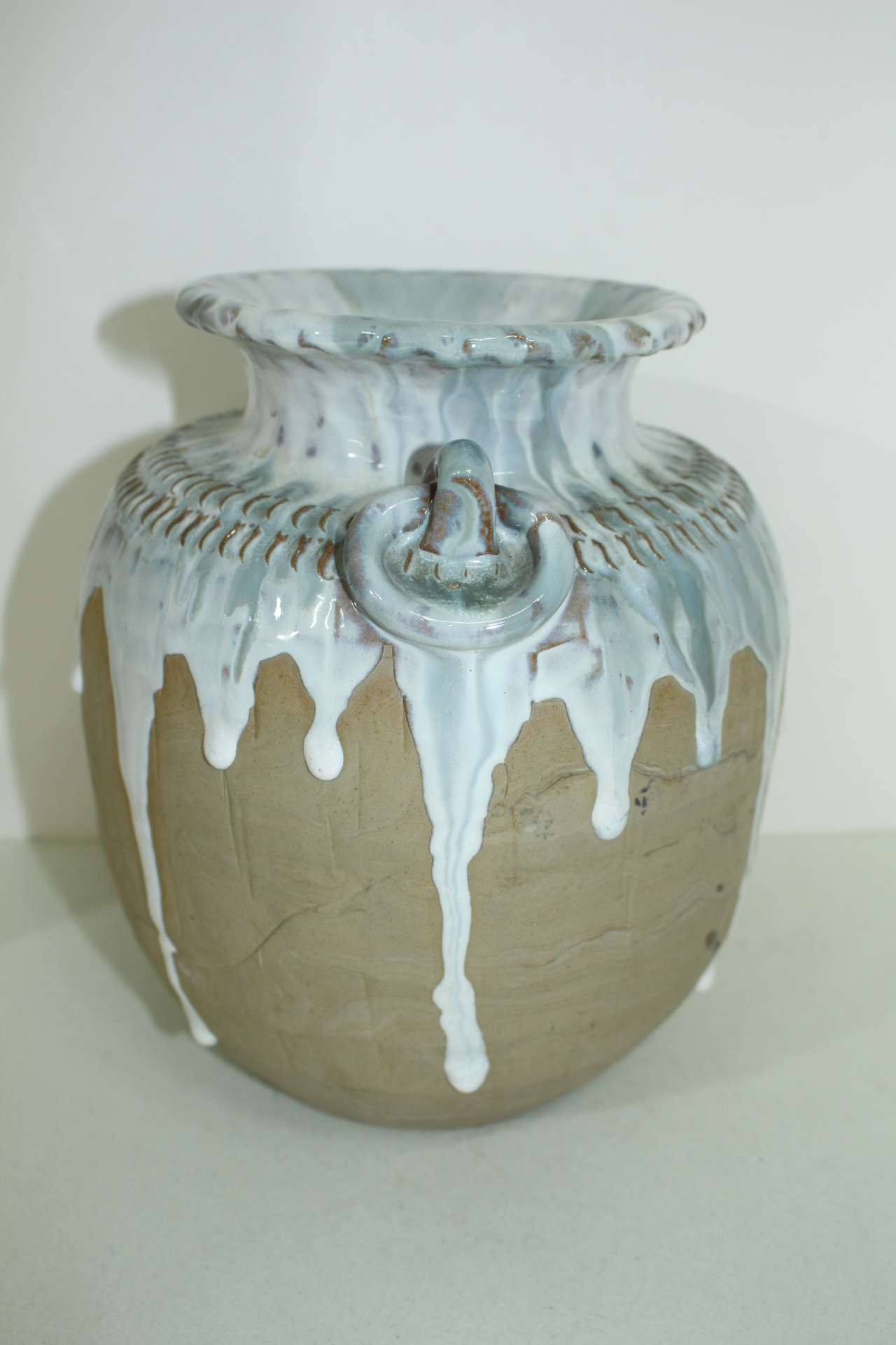 청자 유약흘림이 좋은 이귀 호