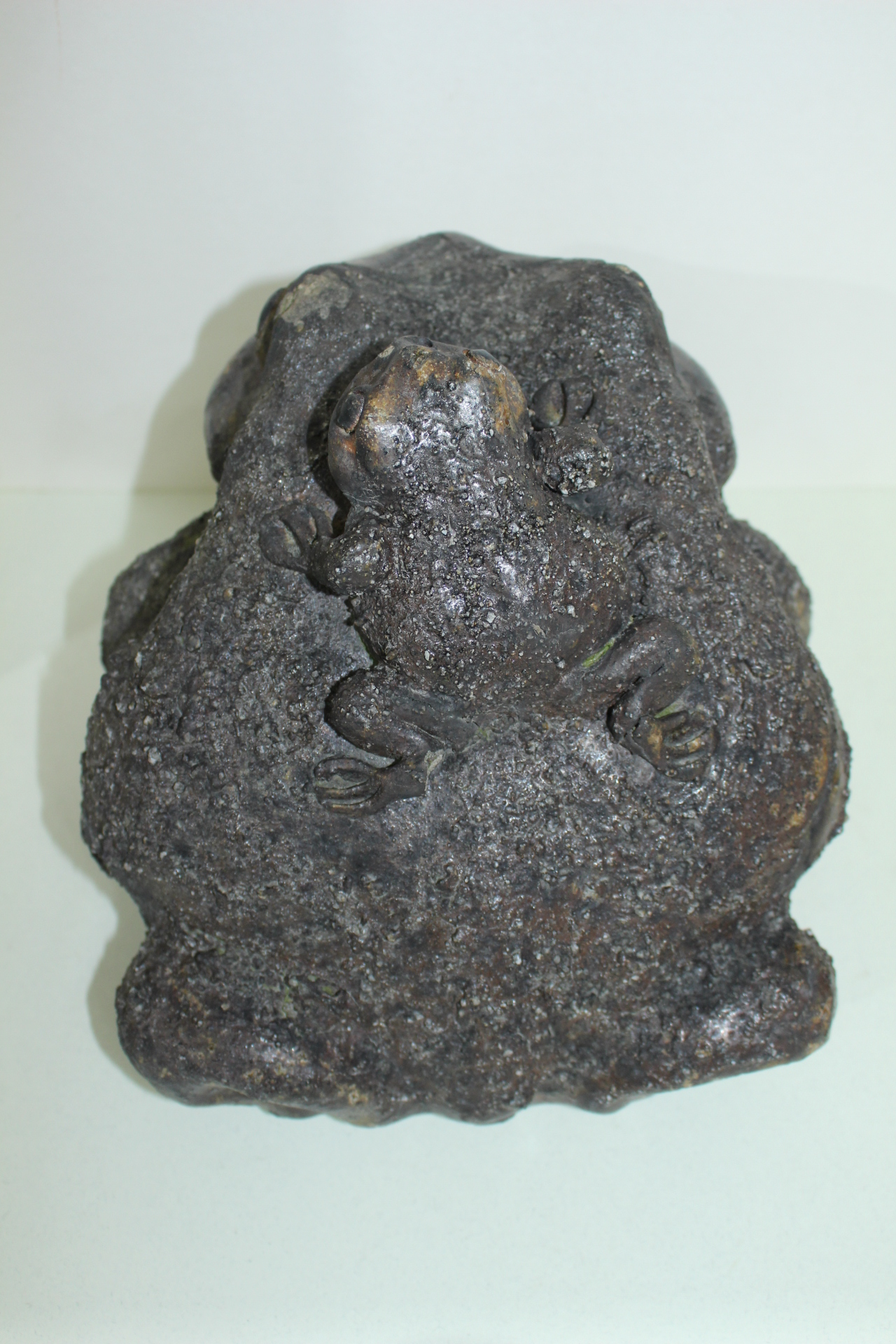 연대가좋은 청자 두꺼비 조각상