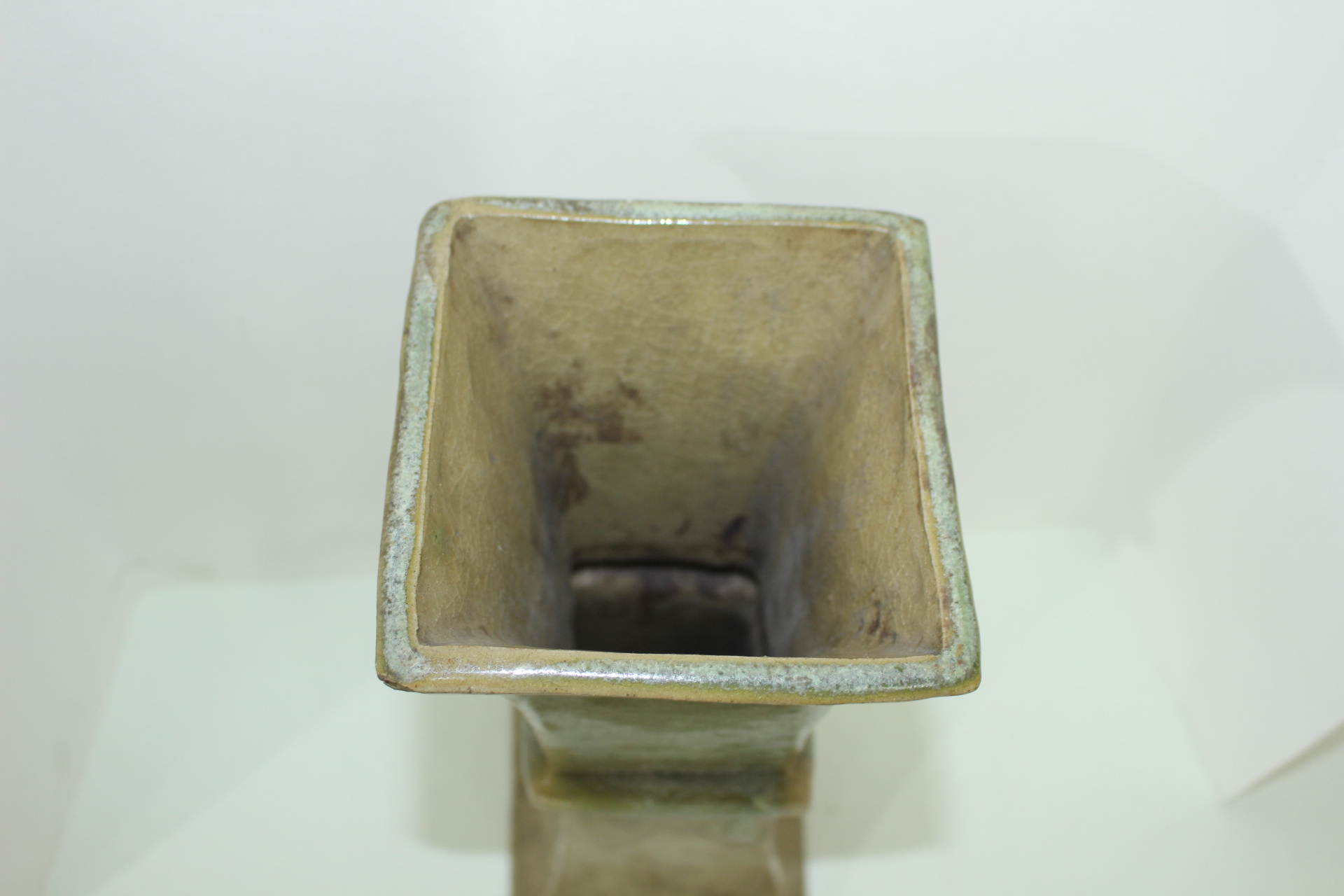 연대가좋은 청자 사각호