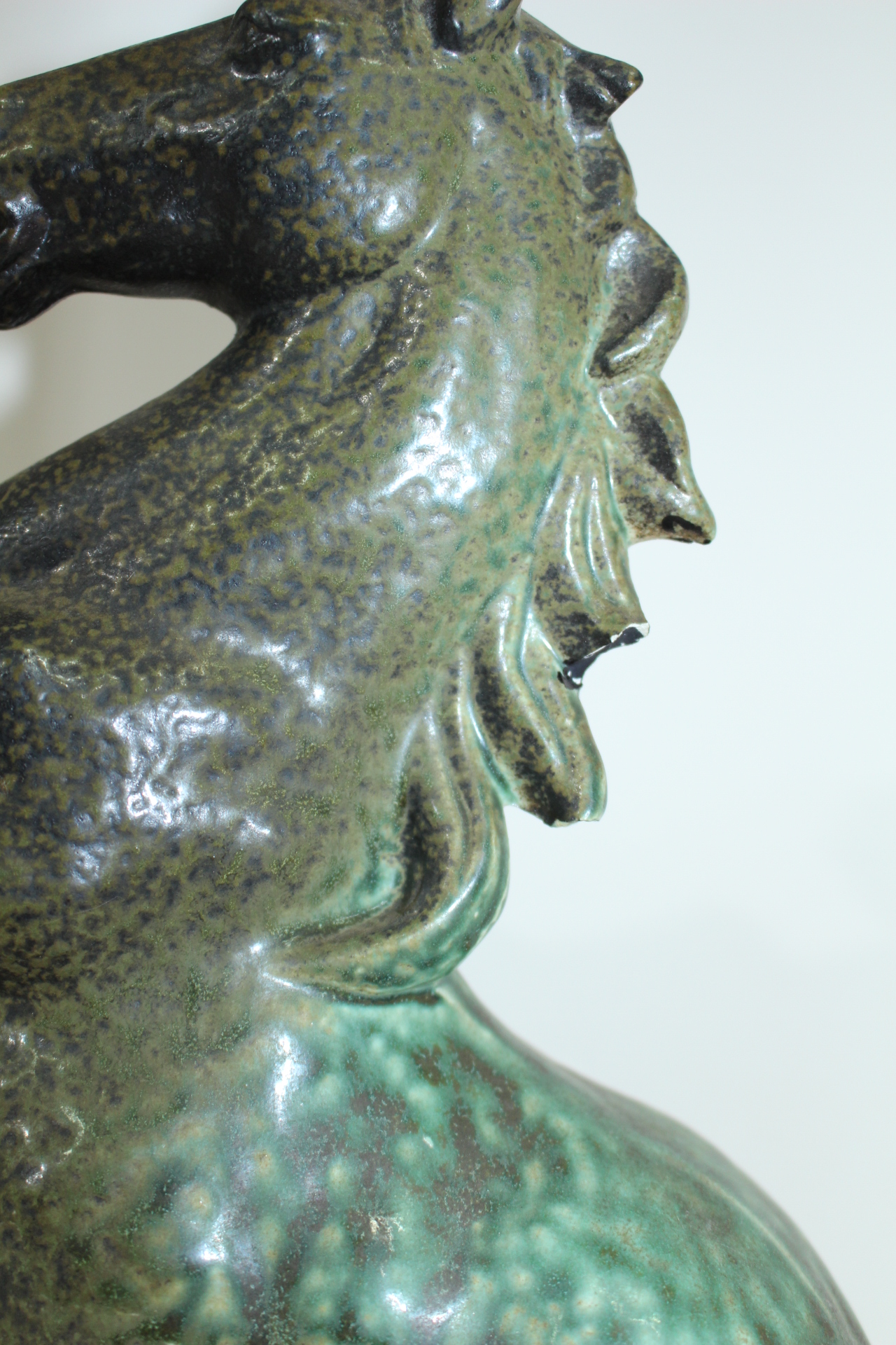 청자 말 조각상