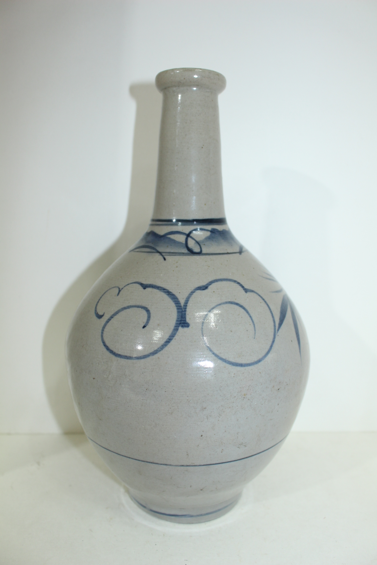 연대가좋은 청화백자화문 주병