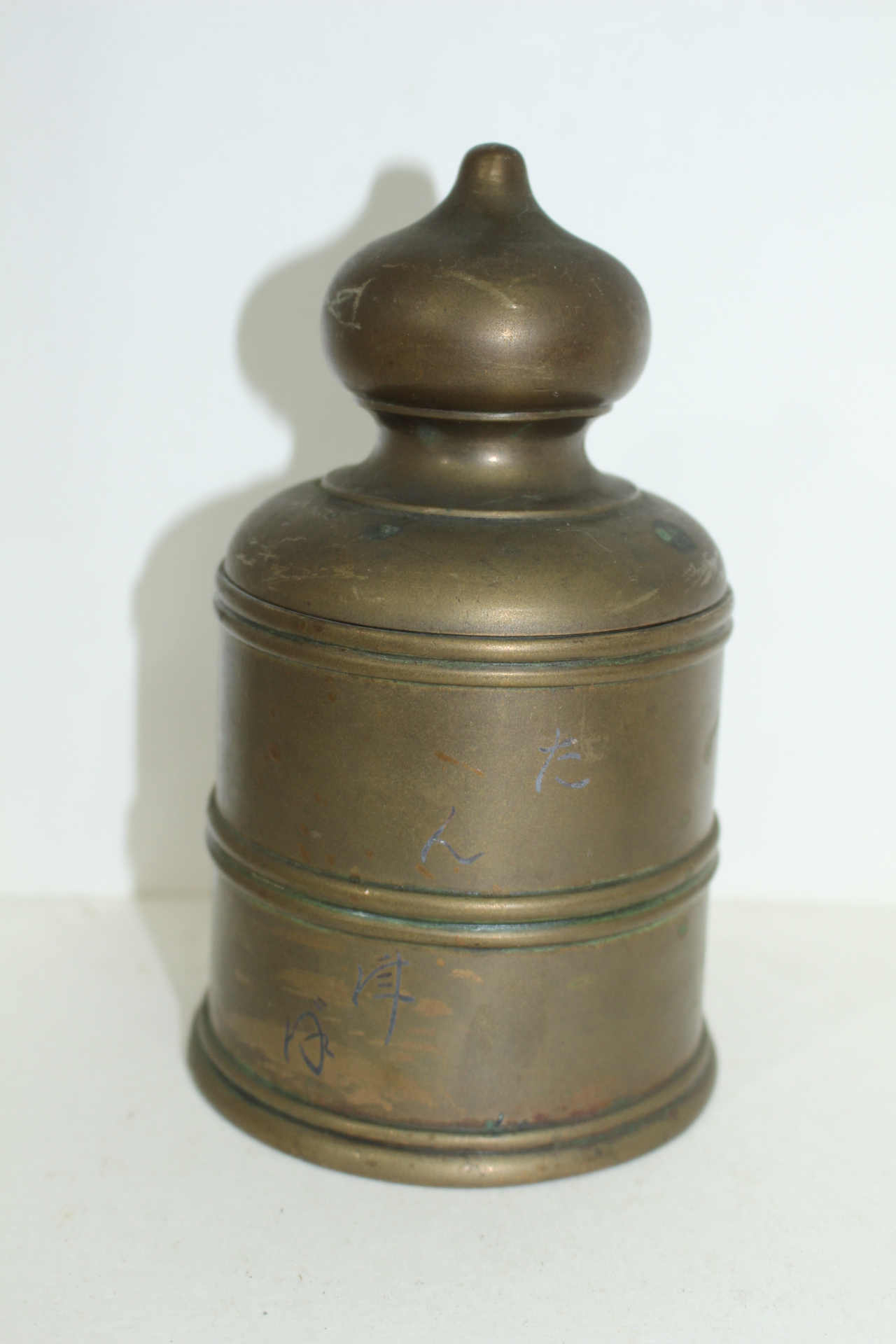 연대가좋은 청동으로된 차통