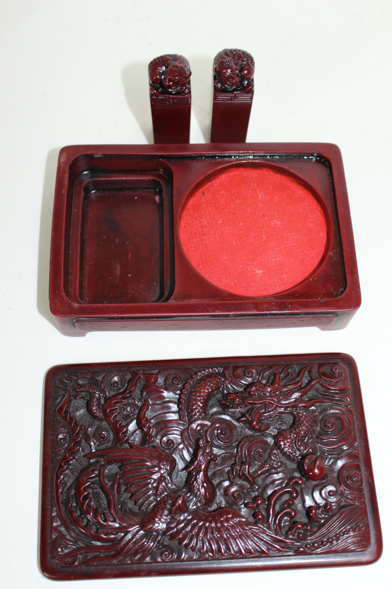 용과 비익조가 조각된 인주함과 낙관셋트