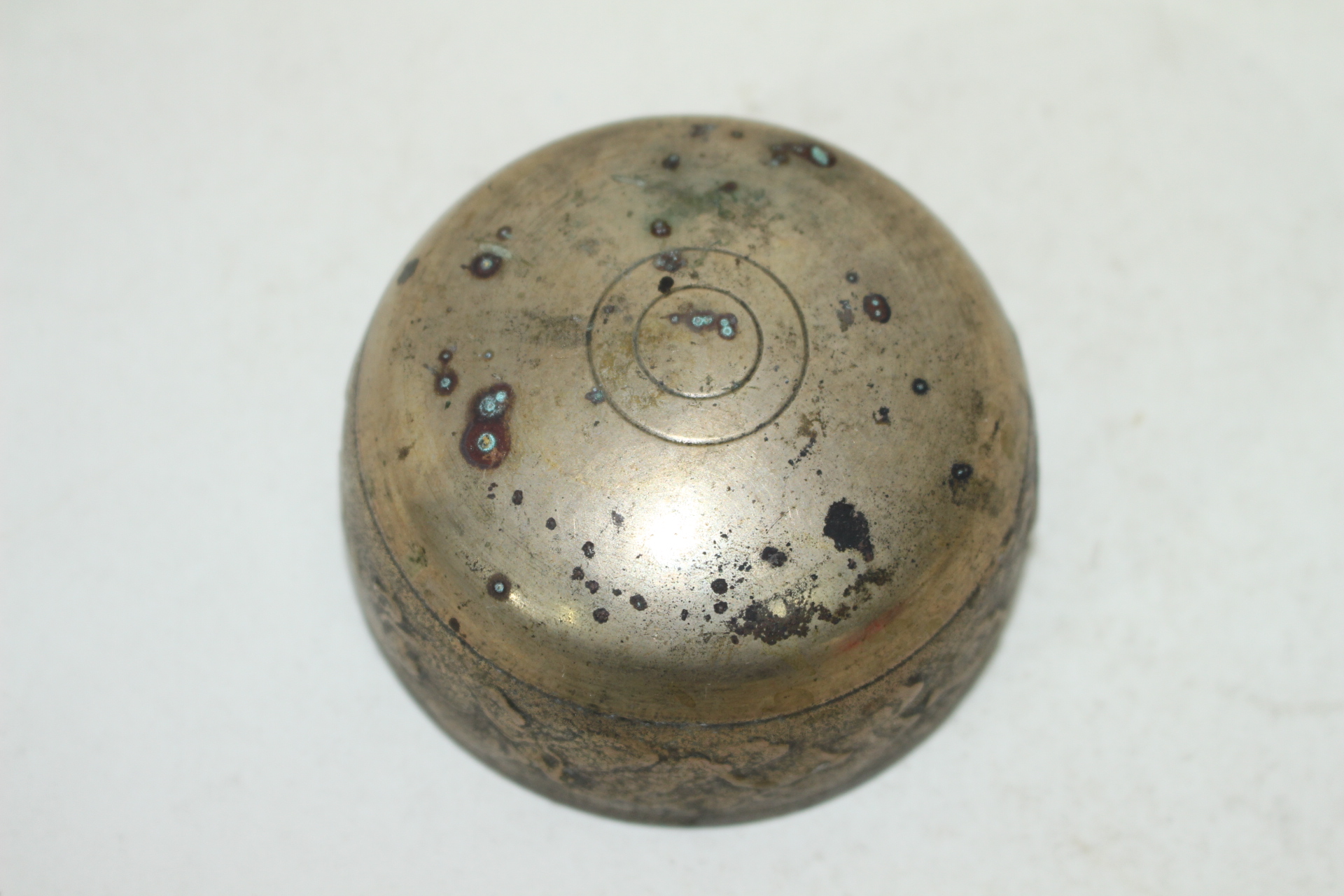 청동으로된 비천문이 양각된 좌종