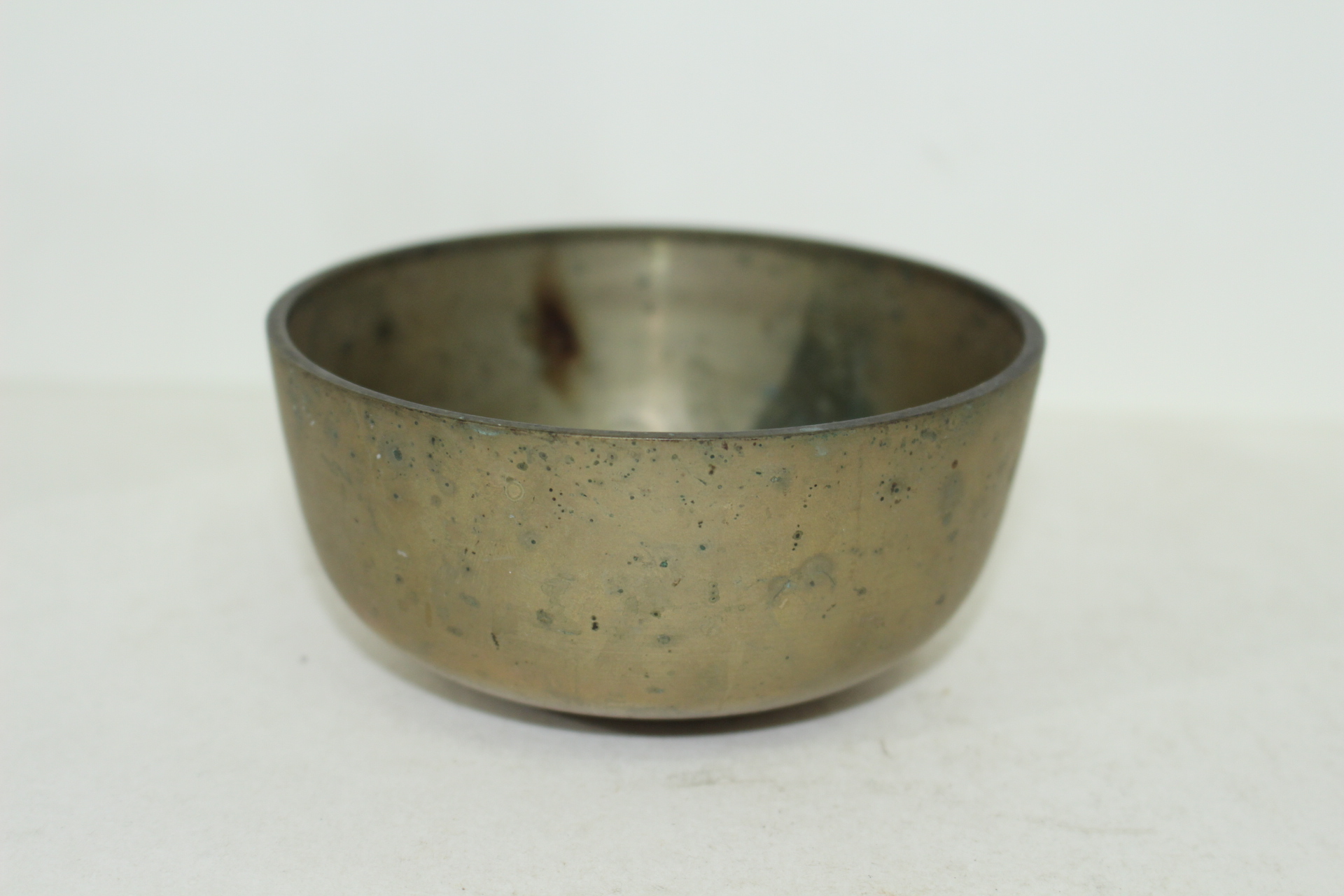 청동으로된 좌종