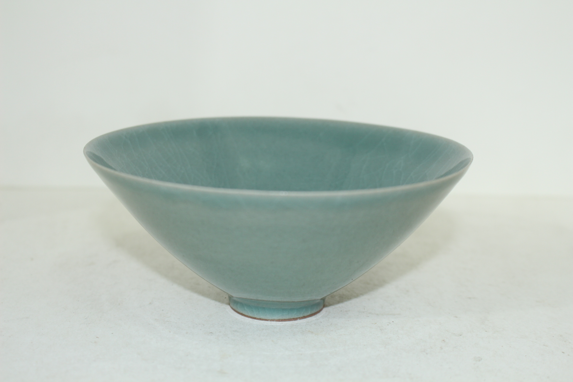 고청(古靑) 지재변(池載變) 비취청자 다완