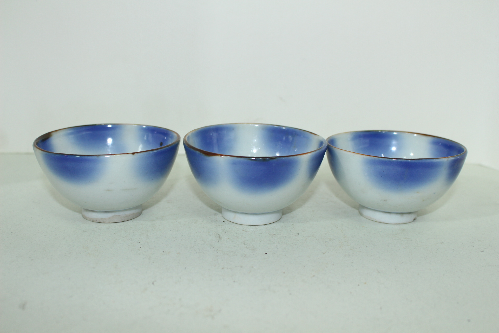 연대가좋은 청화백자 잔 3점