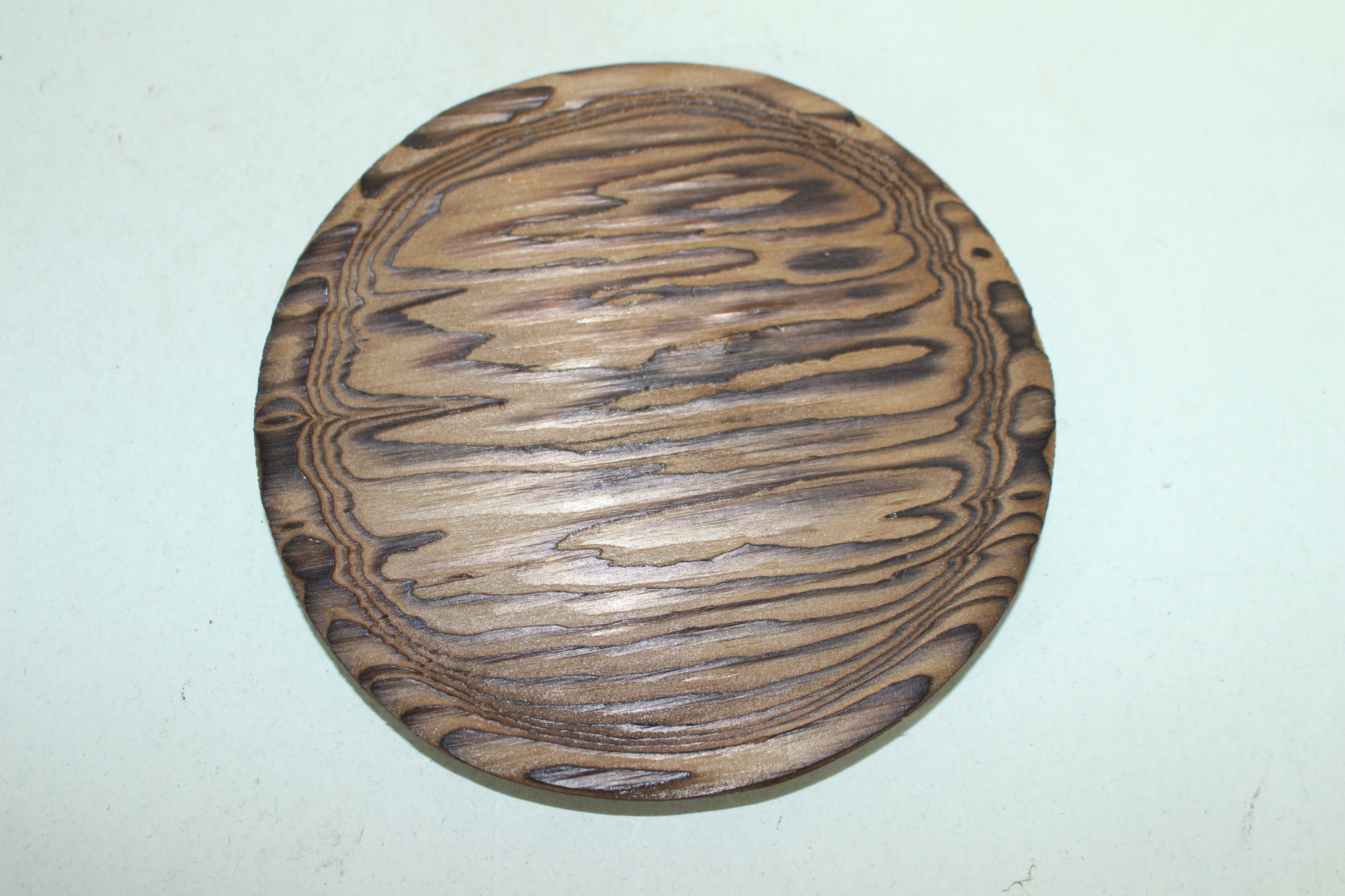 도자기재질의 육각받침과 나무로된 차반2점