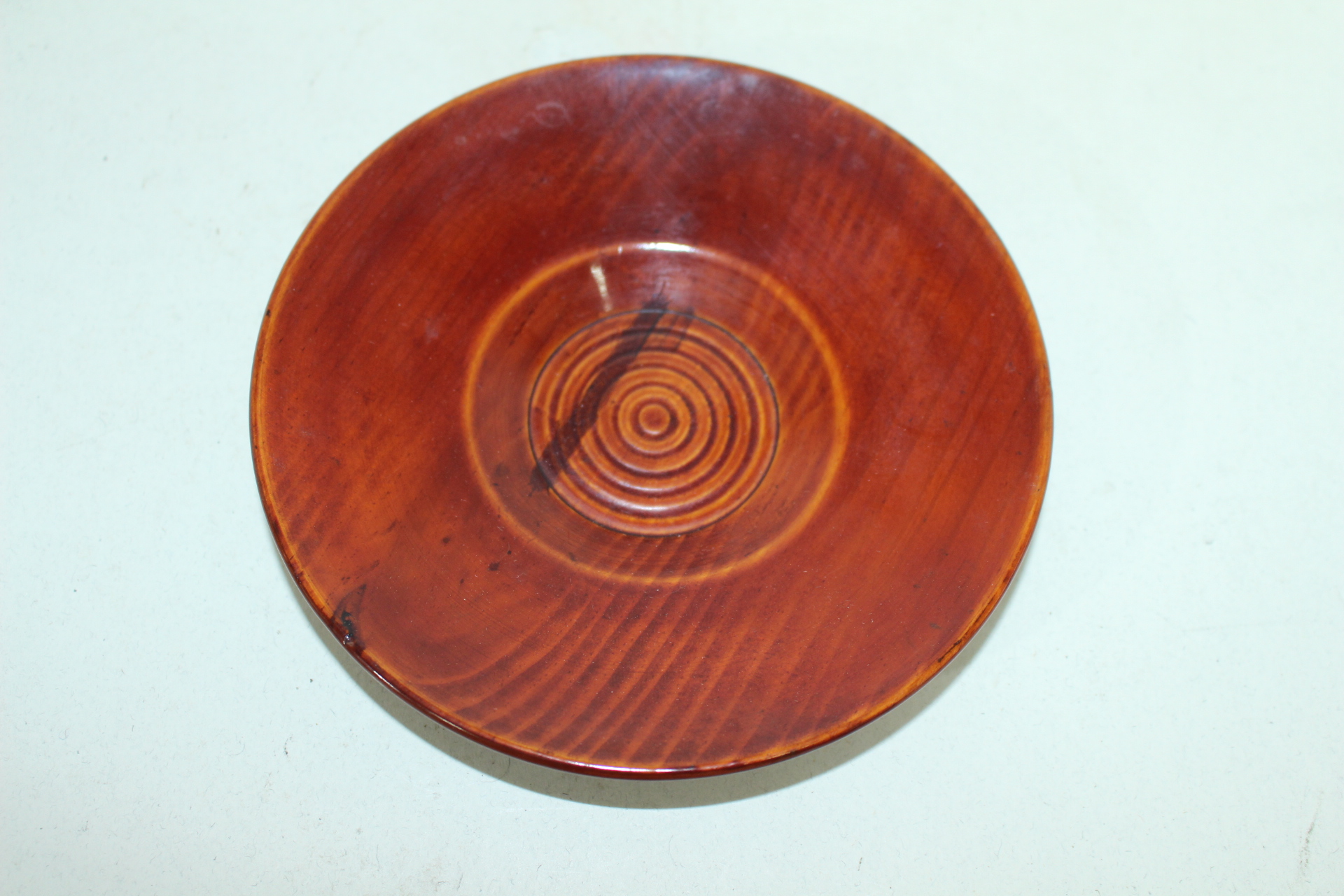 도자기재질의 육각받침과 나무로된 차반2점