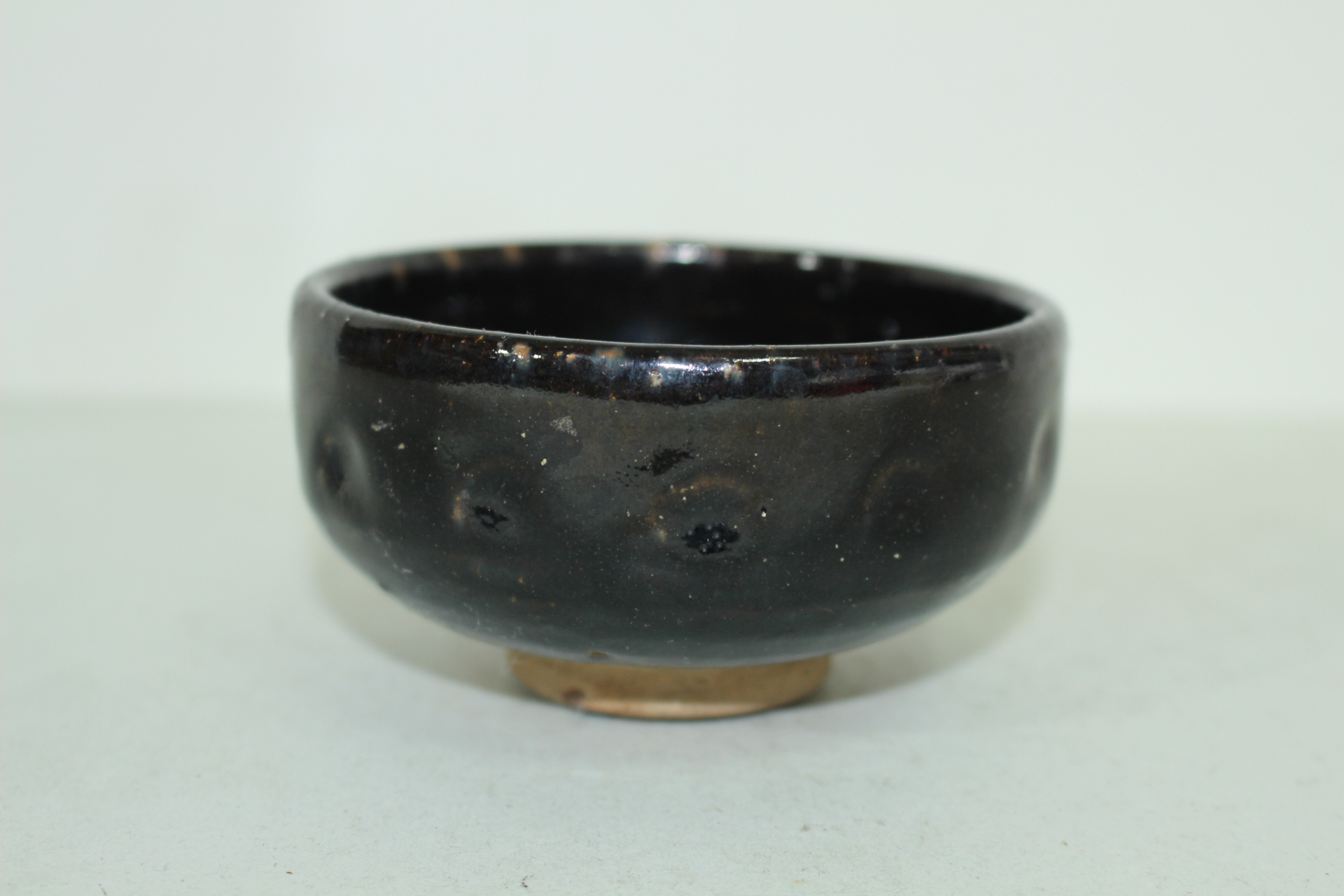 연대가좋은 흑유청자 자완