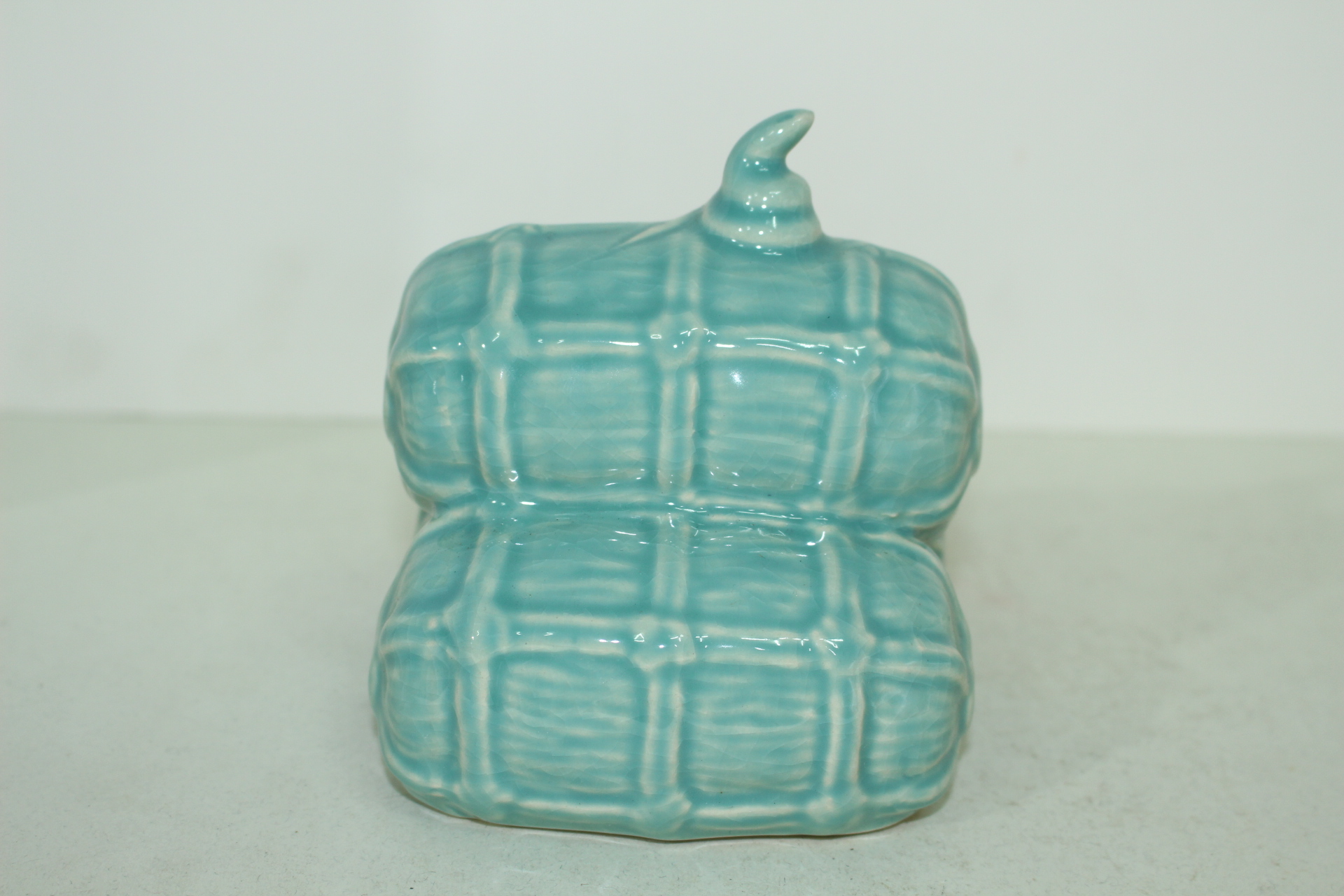 청자 복짐 뱀조각상