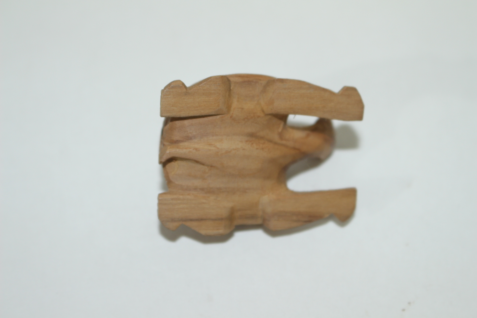 아주귀한 향단목나무로 조각된 거북이 조각상