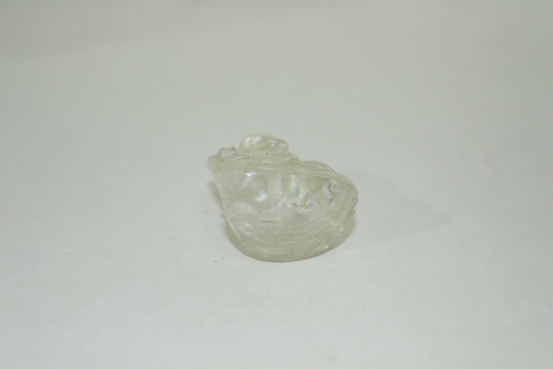 수정원석으로 조각된 코끼리신 조각