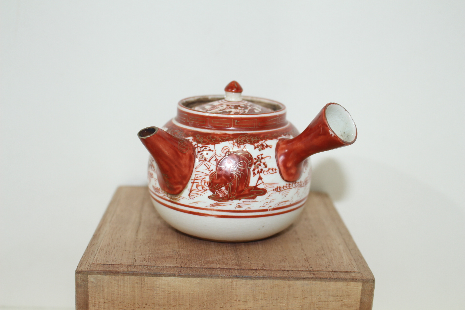 에도시기 고구다니 진사금채화문백자 다관