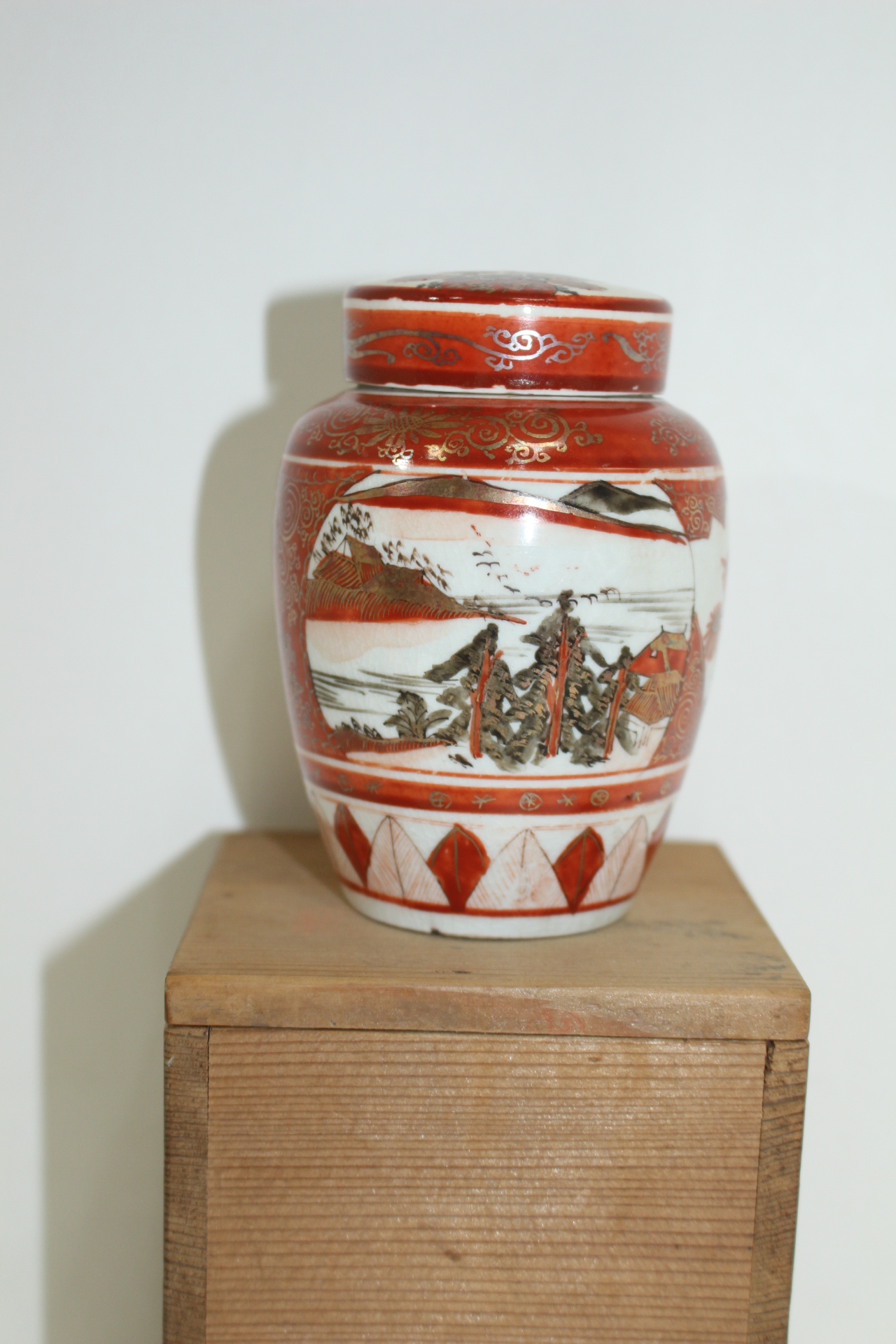 에도시기 고구다니 진사금채화문도인문 차통