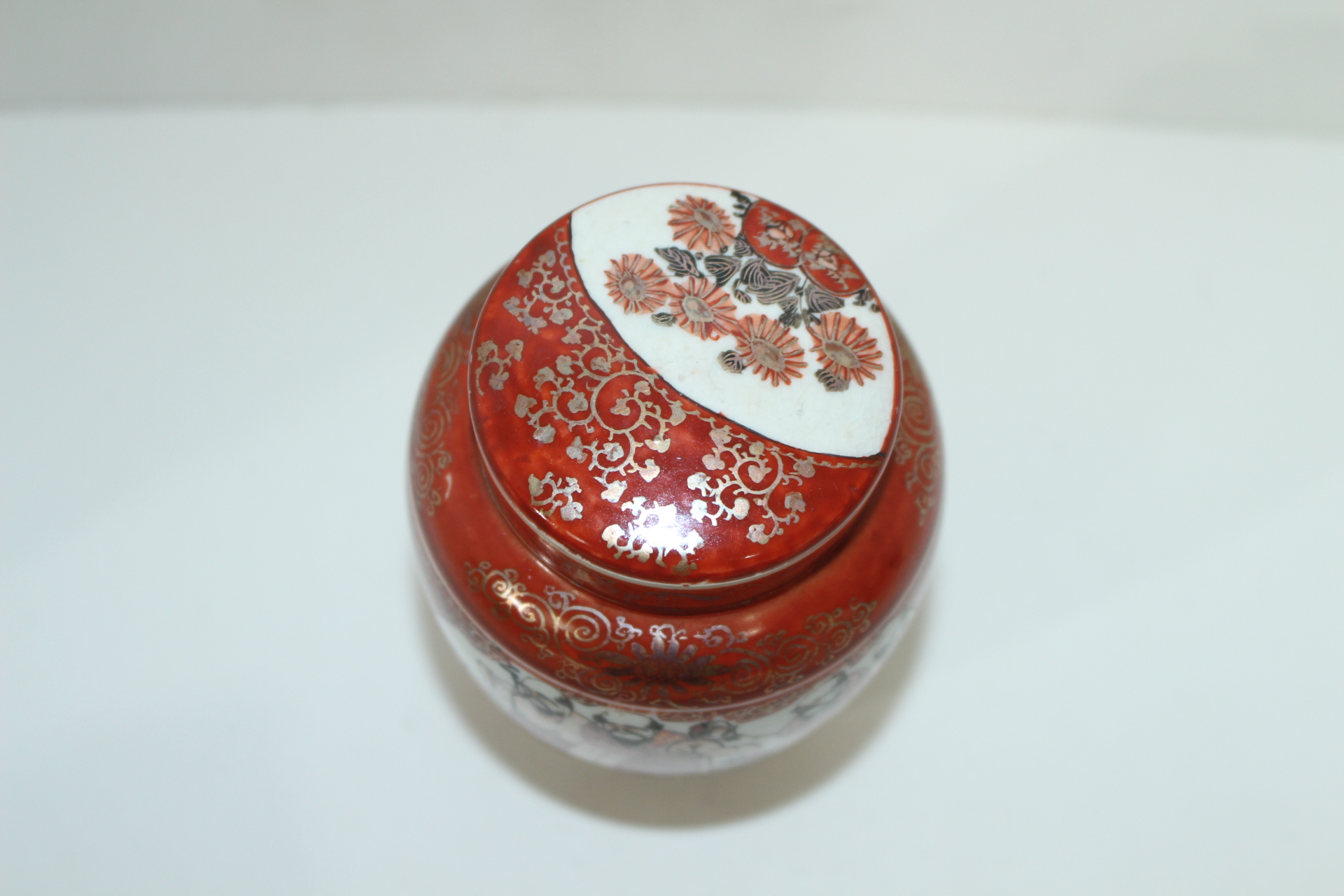 에도시기 고구다니 진사금채화문도인문 차통