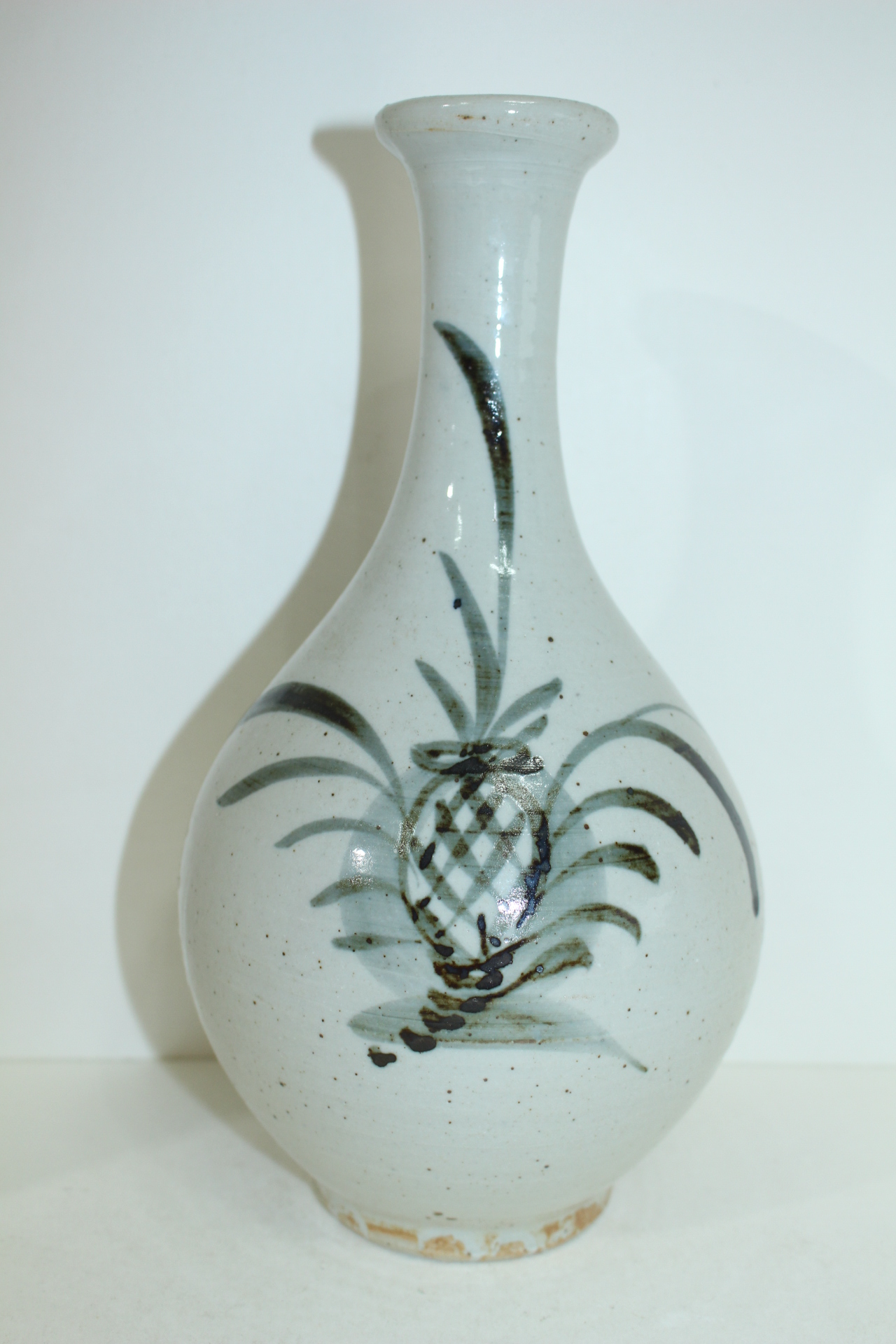 연대가좋은 청화백자 초화문 주병