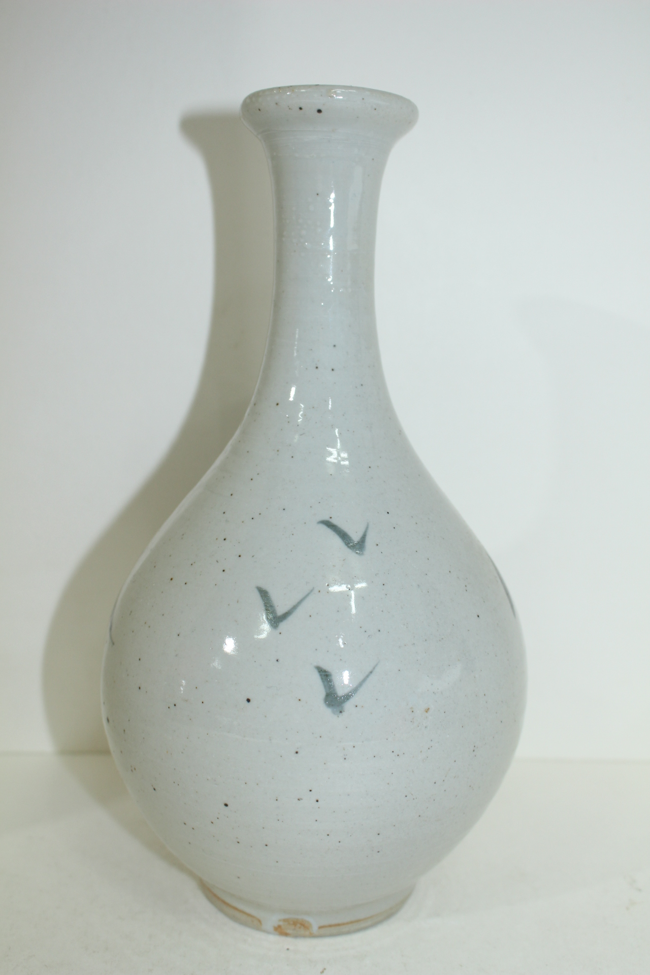 연대가좋은 청화백자 초화문 주병