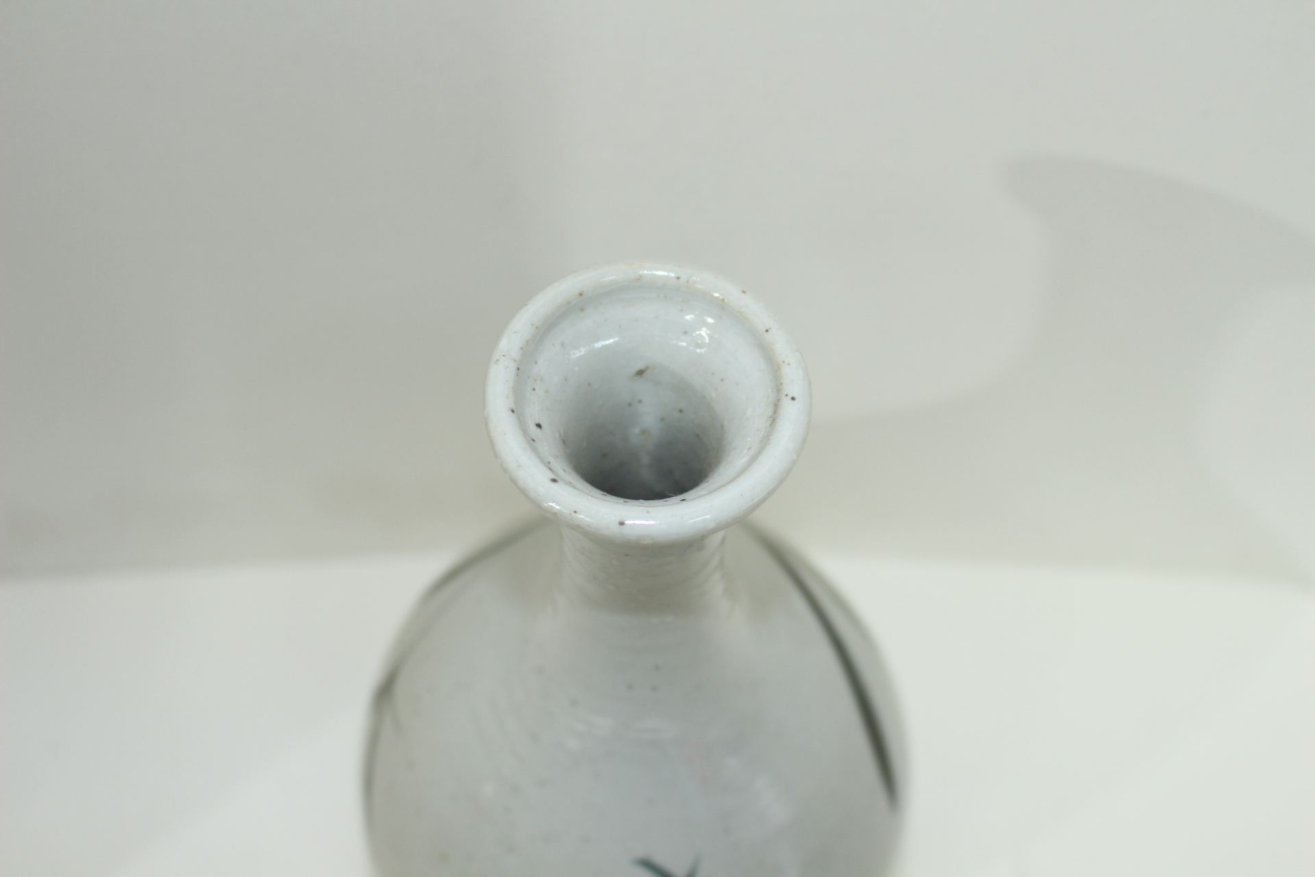 연대가좋은 청화백자 초화문 주병