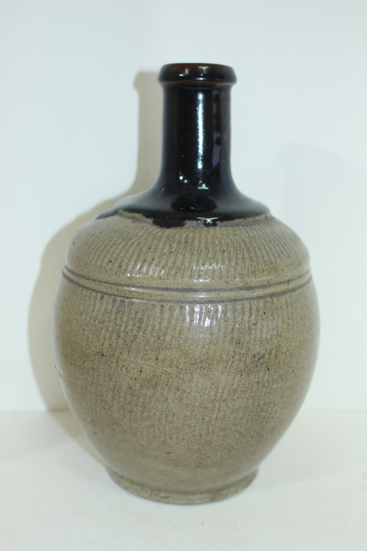 에도시기 흑유청자 줄문 주병